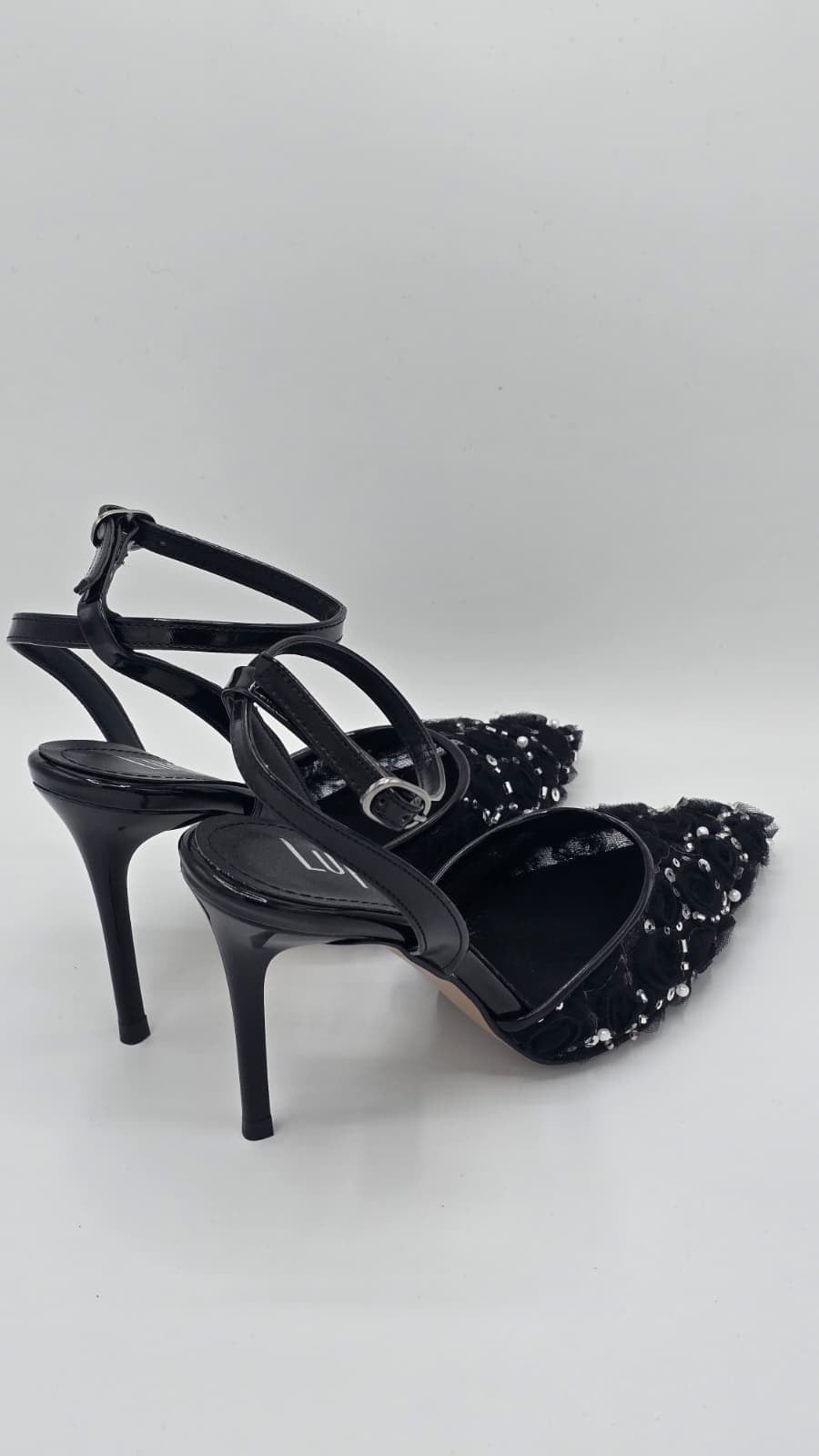 luvestashoes Pullu ve Nakış Detaylı Siyah Topuklu stiletto