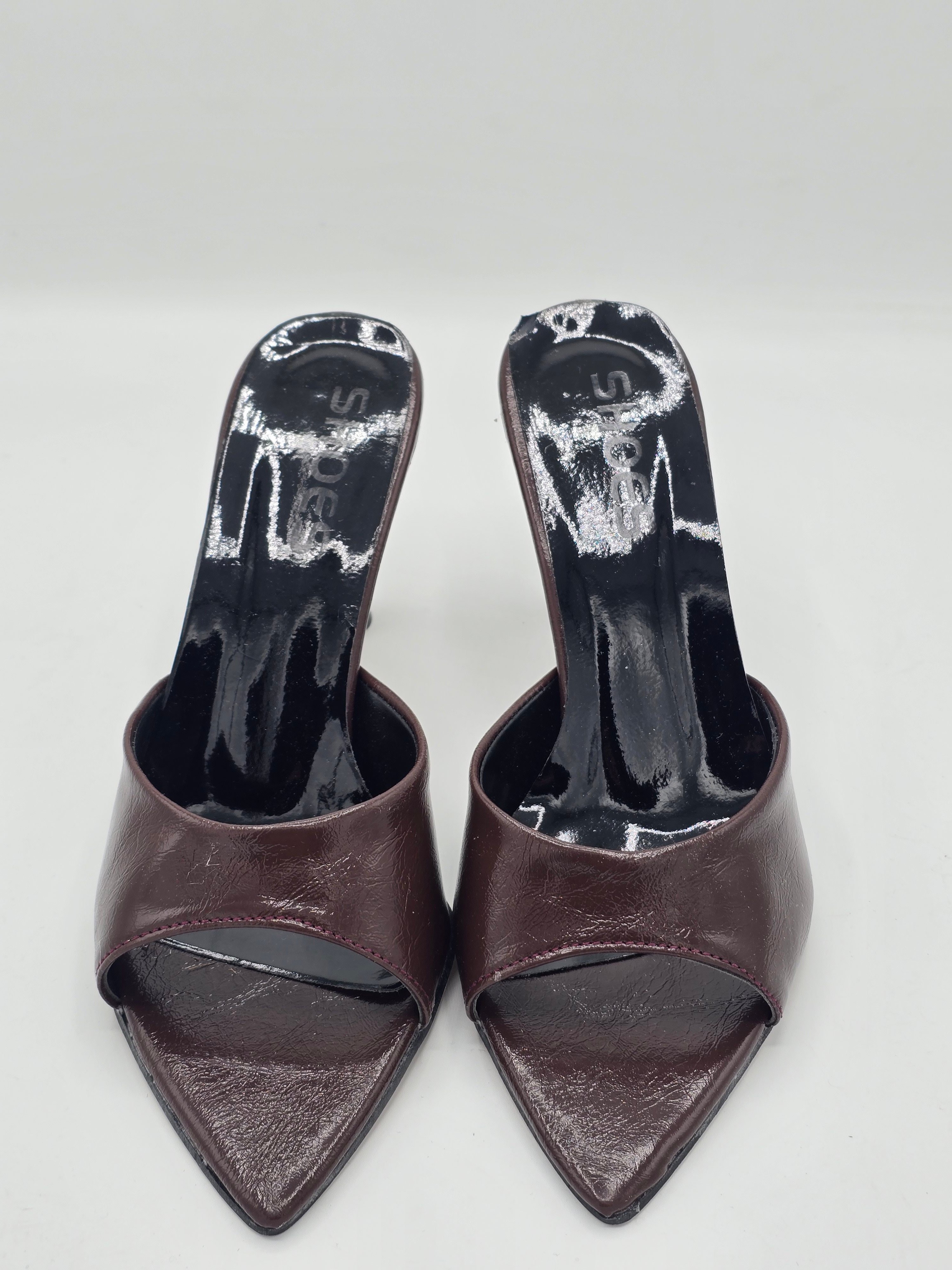 LUVESTASHOES SİVRİ BURUNLU TOPUKLU TERLİK ACI KAHVE