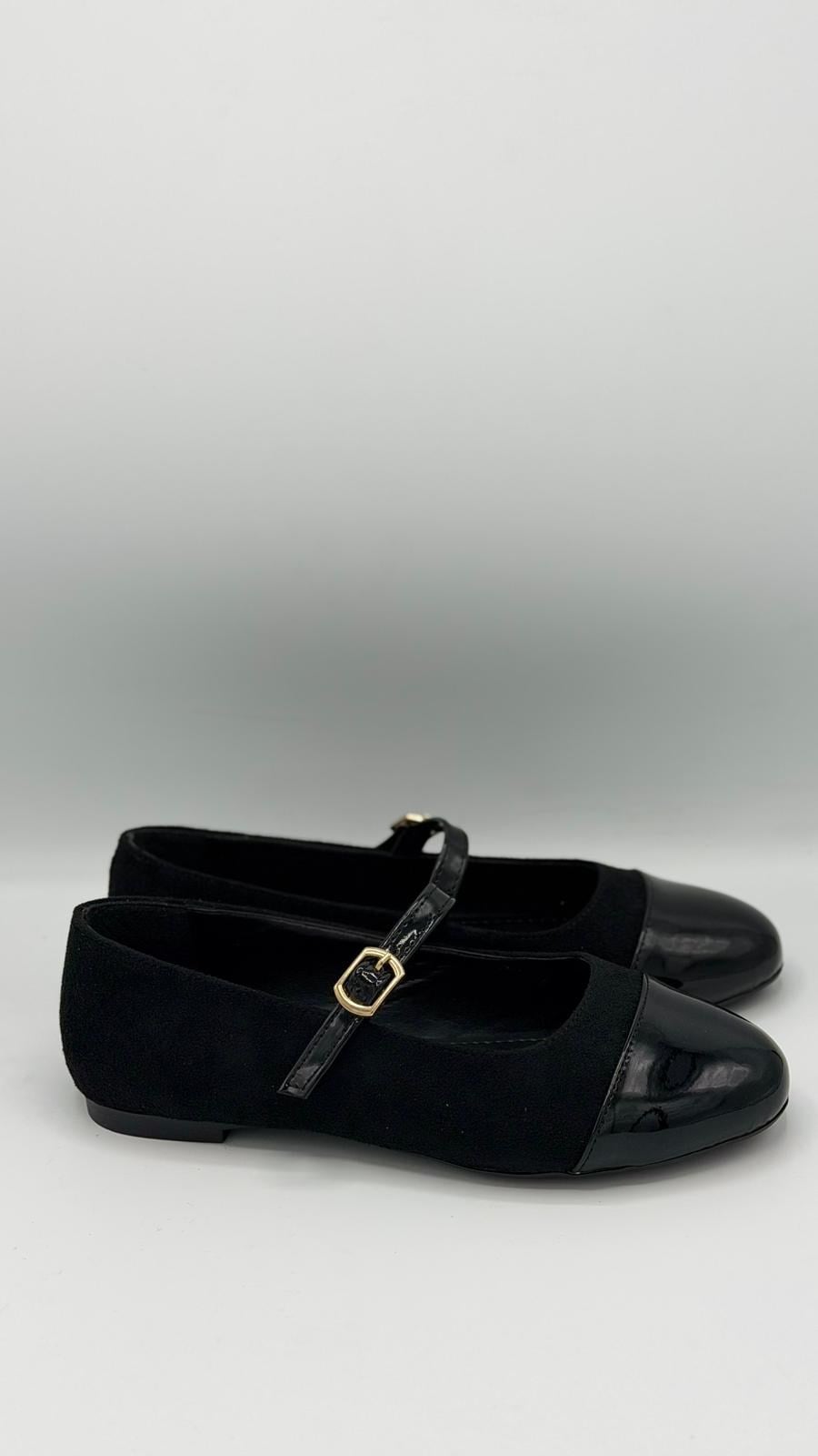 LUVESTASHOES SİYAH BURUN RUGAN DETAYLI SÜET BABET