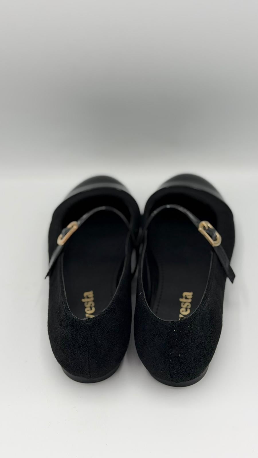 LUVESTASHOES SİYAH BURUN RUGAN DETAYLI SÜET BABET