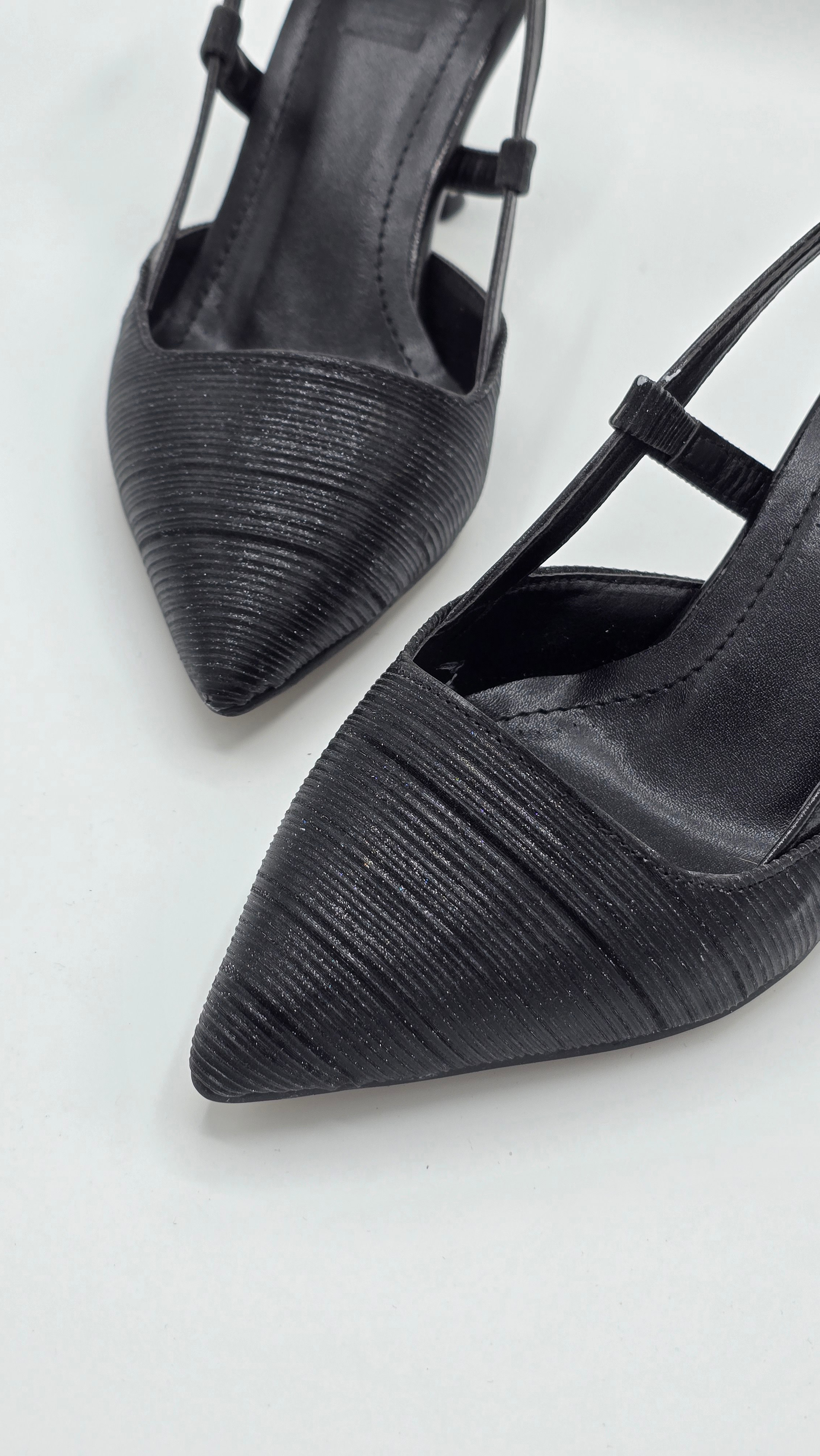 Luvestashoes Siyah Işıltılı Çift Bantlı Ortopedik Kadeh Topuk Stiletto