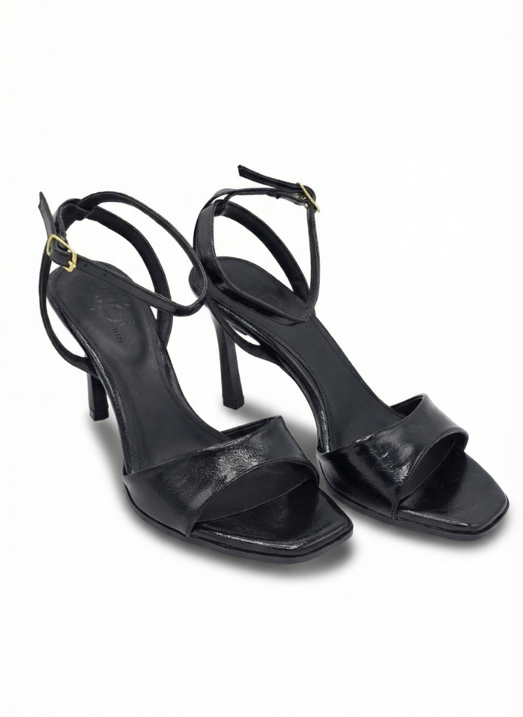 Luvestashoes Siyah Rugan Tek Bantlı Bilekten Tokalı İnce Topuk Minimal Stiletto