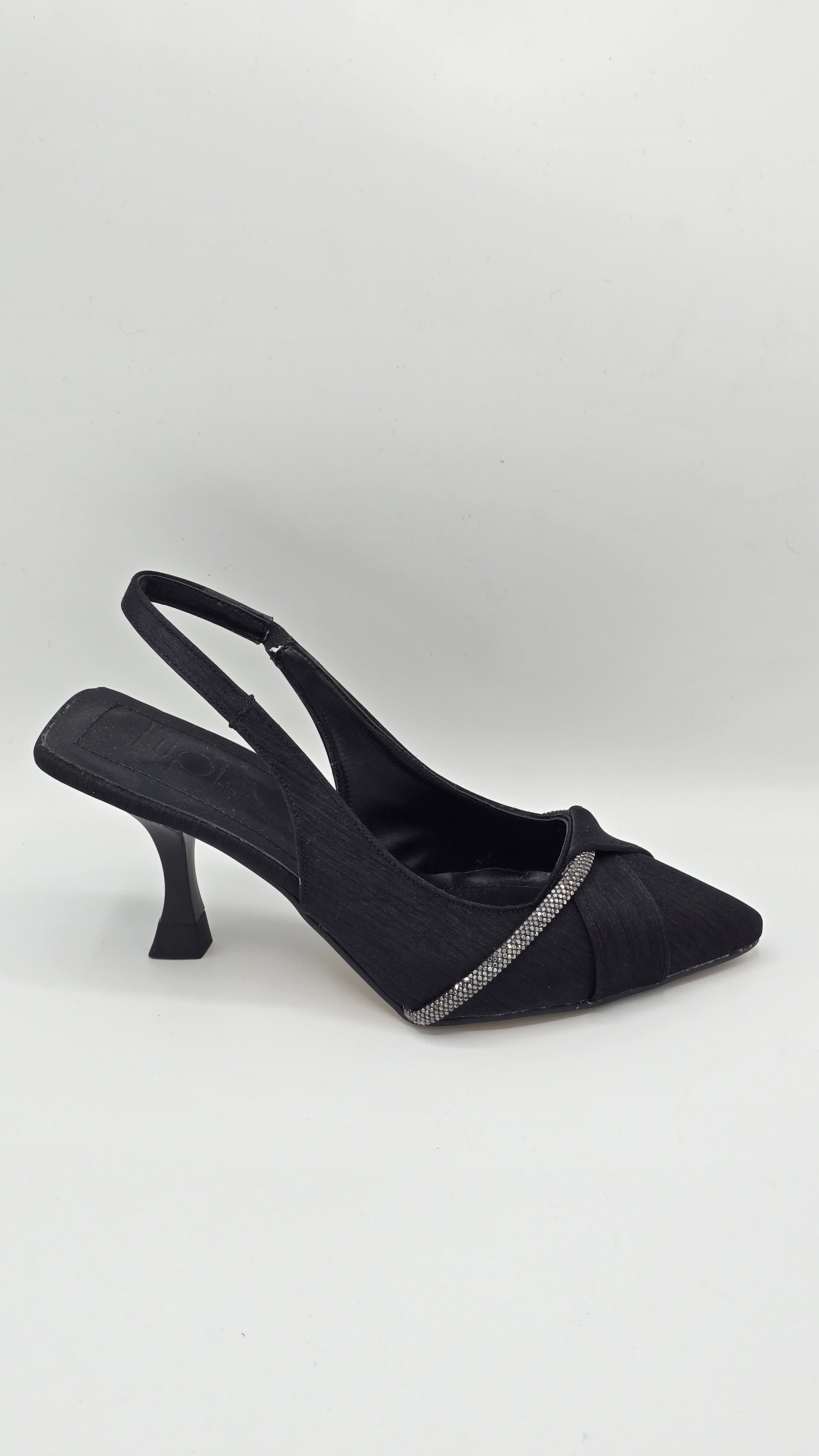 Luvestashoes Siyah Taş Detaylı Çapraz Bantlı Ortopedik Kadeh Topuk Stiletto