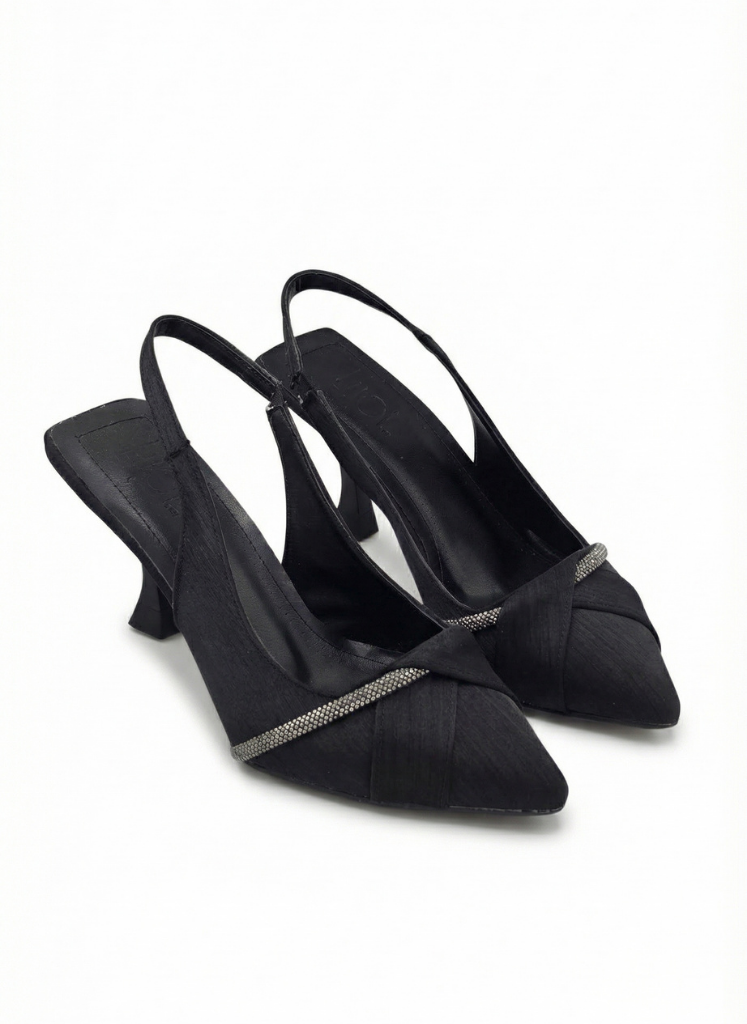 Luvestashoes Siyah Taş Detaylı Çapraz Bantlı Ortopedik Kadeh Topuk Stiletto