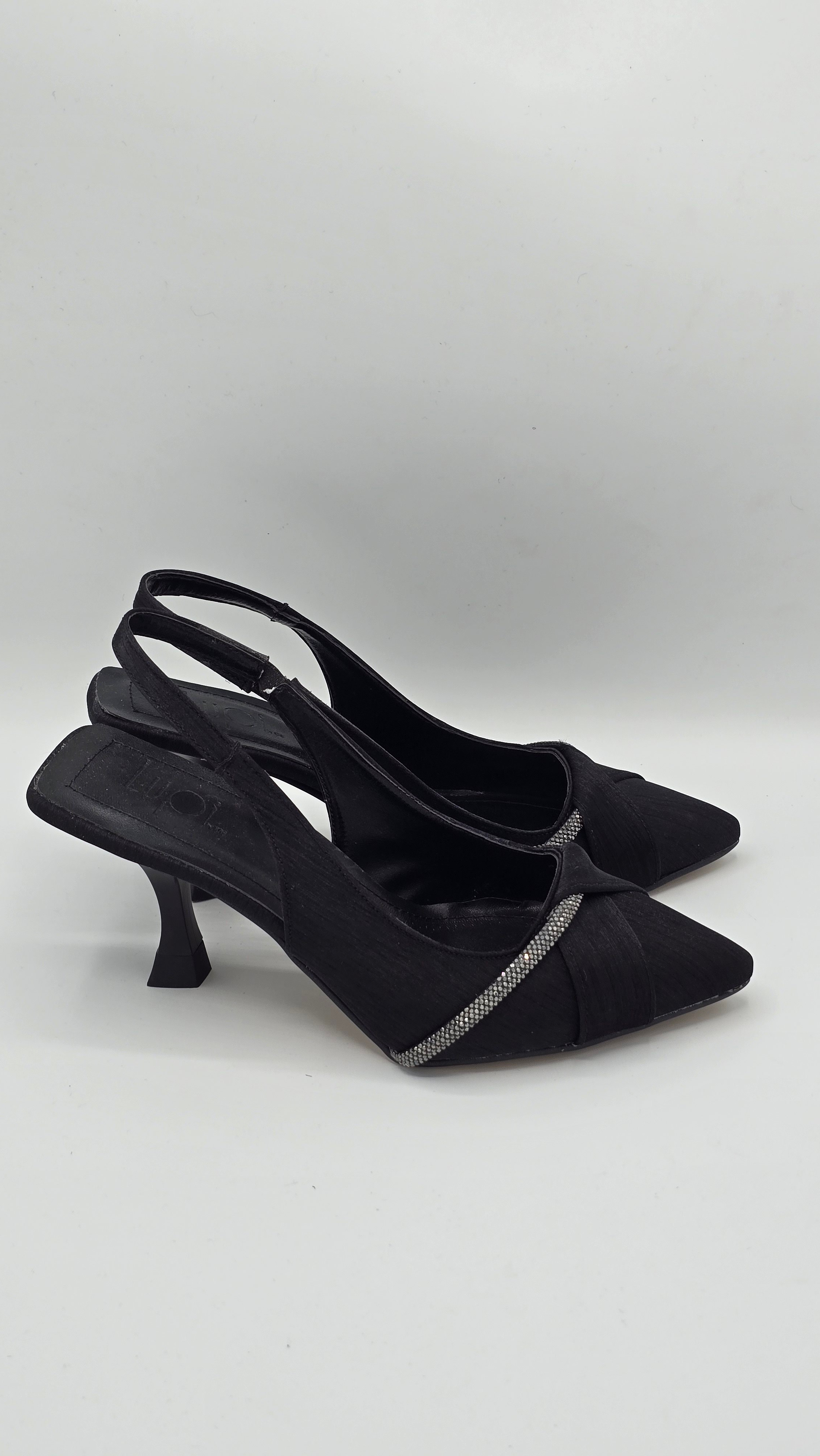 Luvestashoes Siyah Taş Detaylı Çapraz Bantlı Ortopedik Kadeh Topuk Stiletto