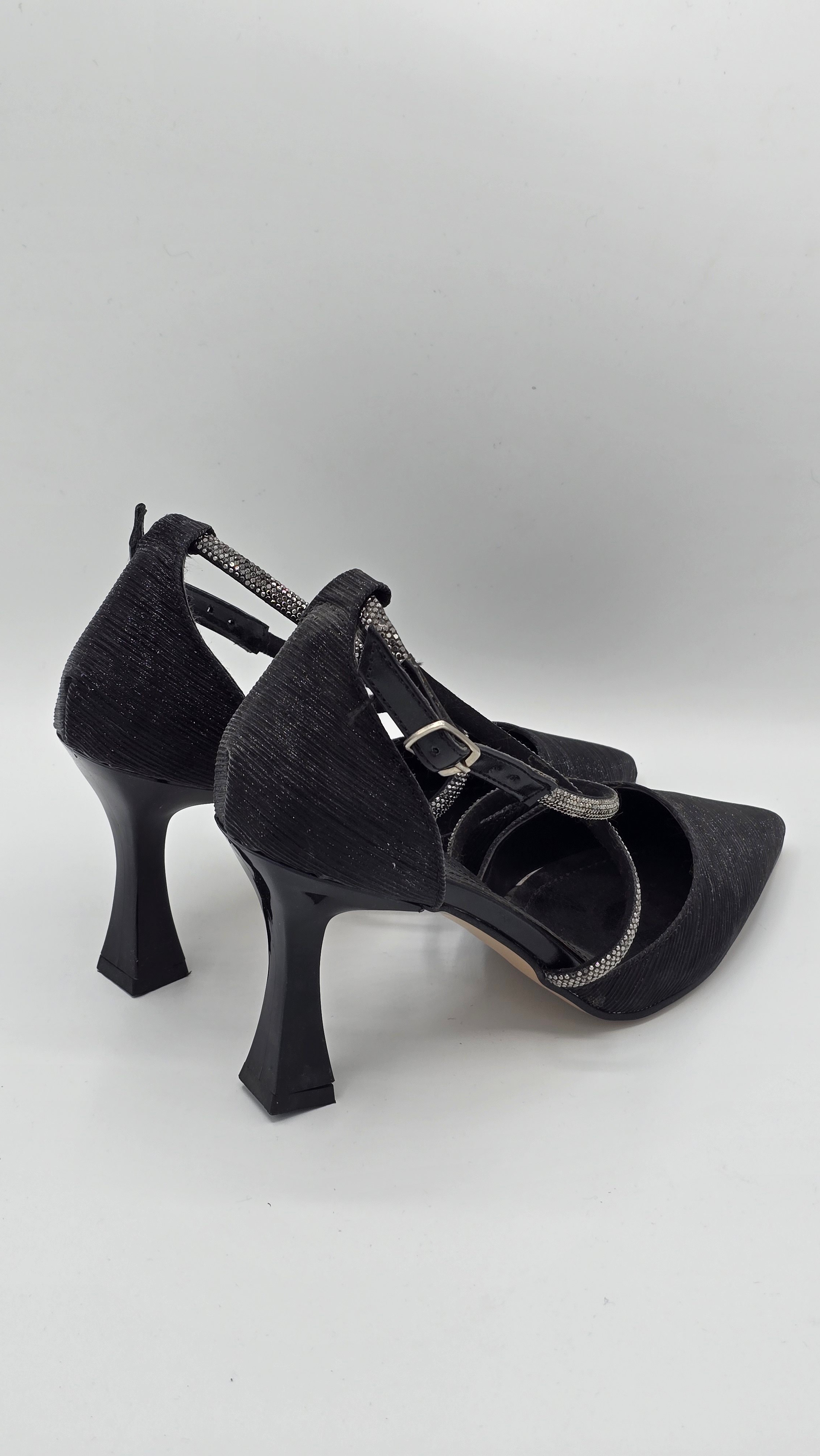 Luvestashoes Siyah Taş Detaylı Şık Gece Ortopedik Stiletto