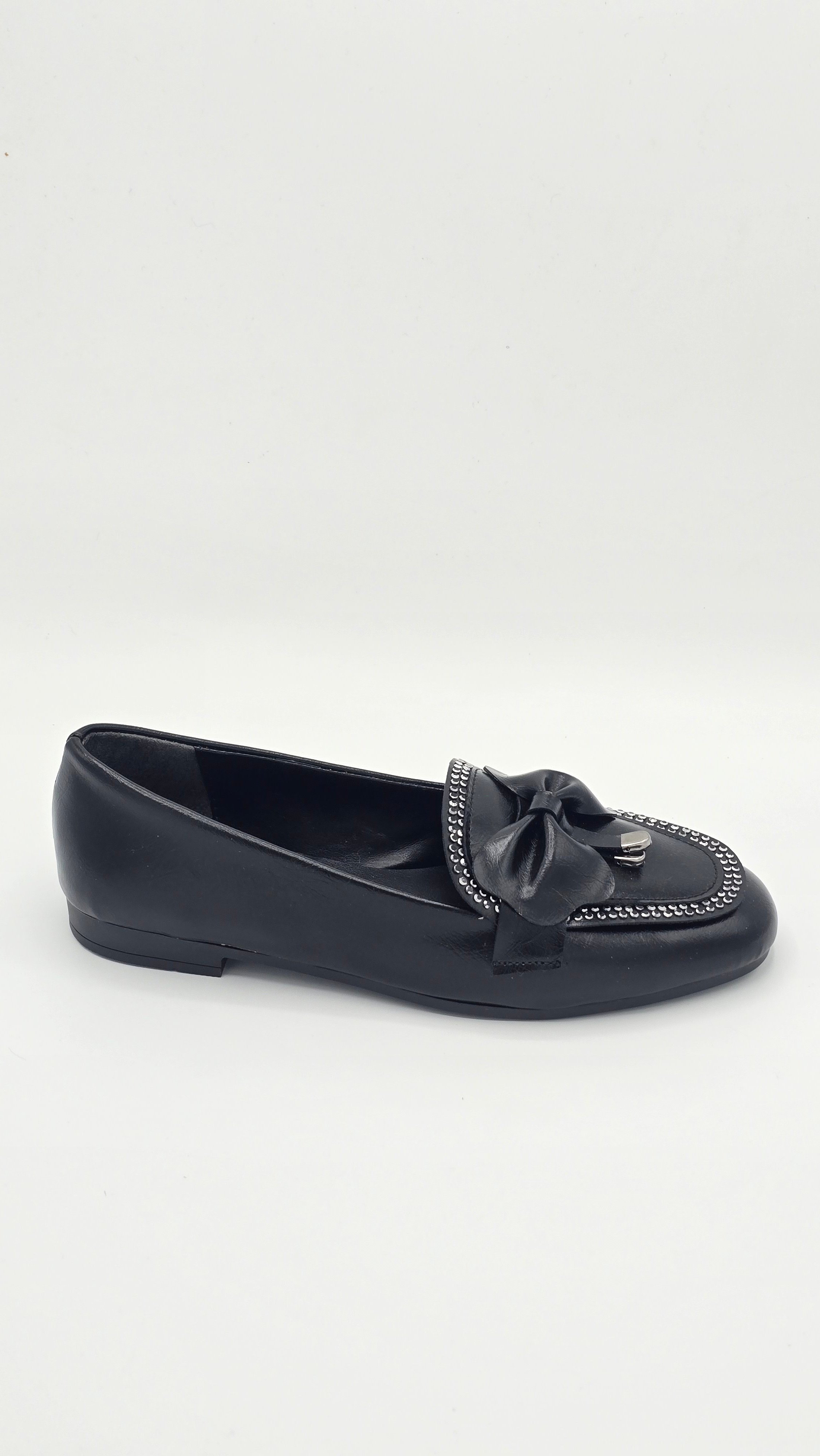 Luvestashoes Siyah Taş İşlemeli Fiyonk Detaylı Ortopedik Zarif Babet