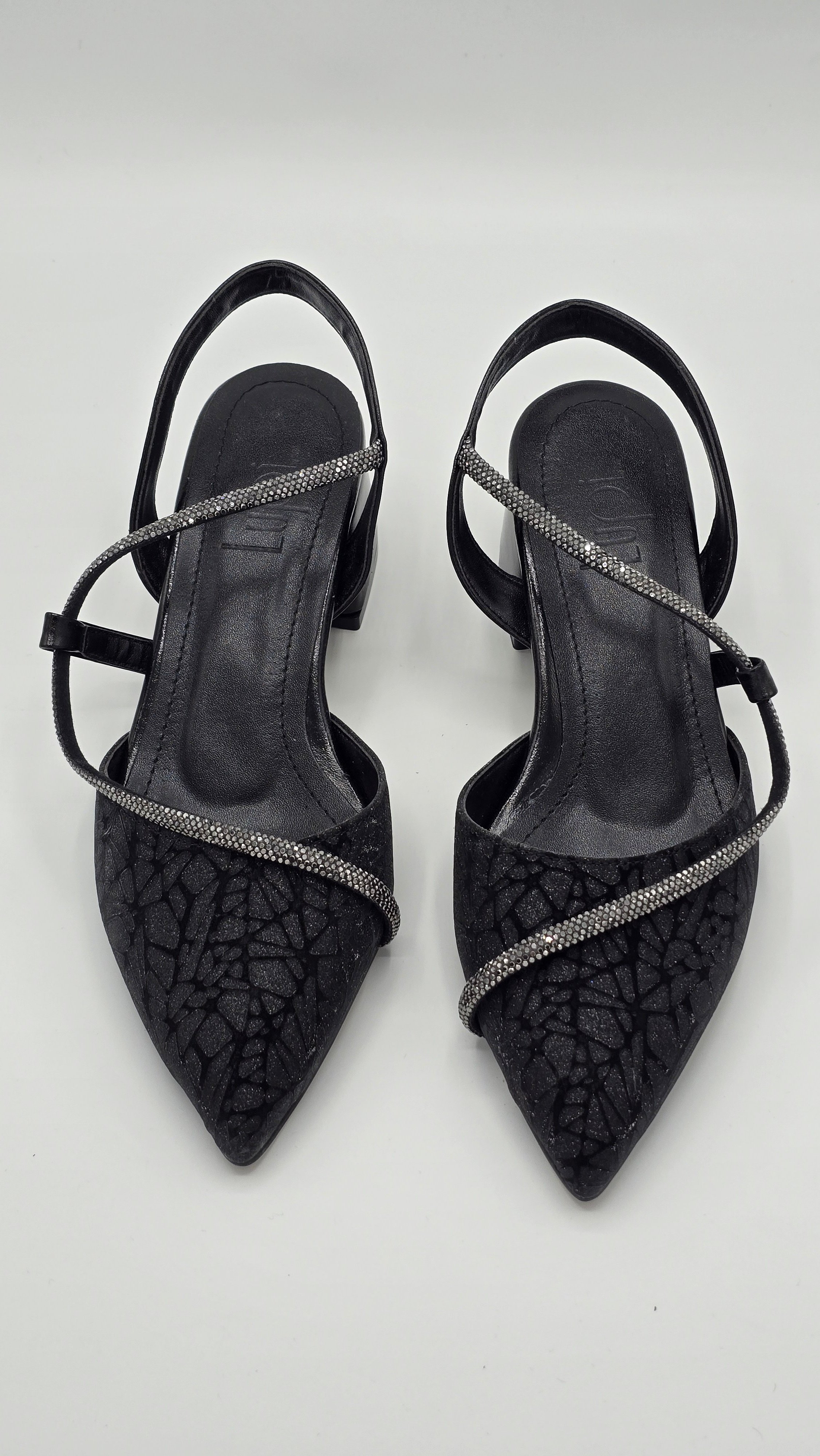 Luvestashoes Siyah Taş Şerit Detaylı Simli Topuklu Stiletto