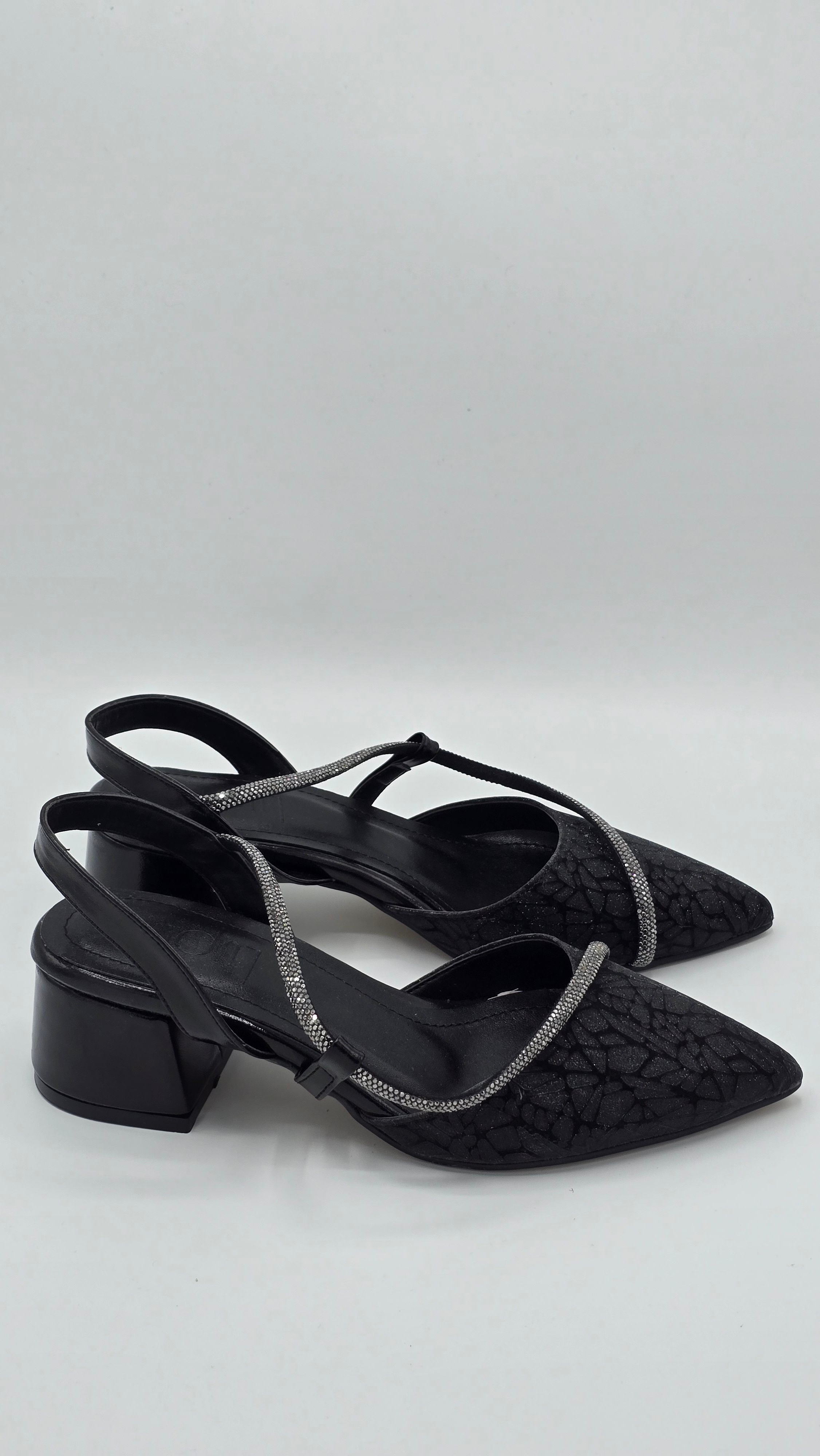 Luvestashoes Siyah Taş Şerit Detaylı Simli Topuklu Stiletto