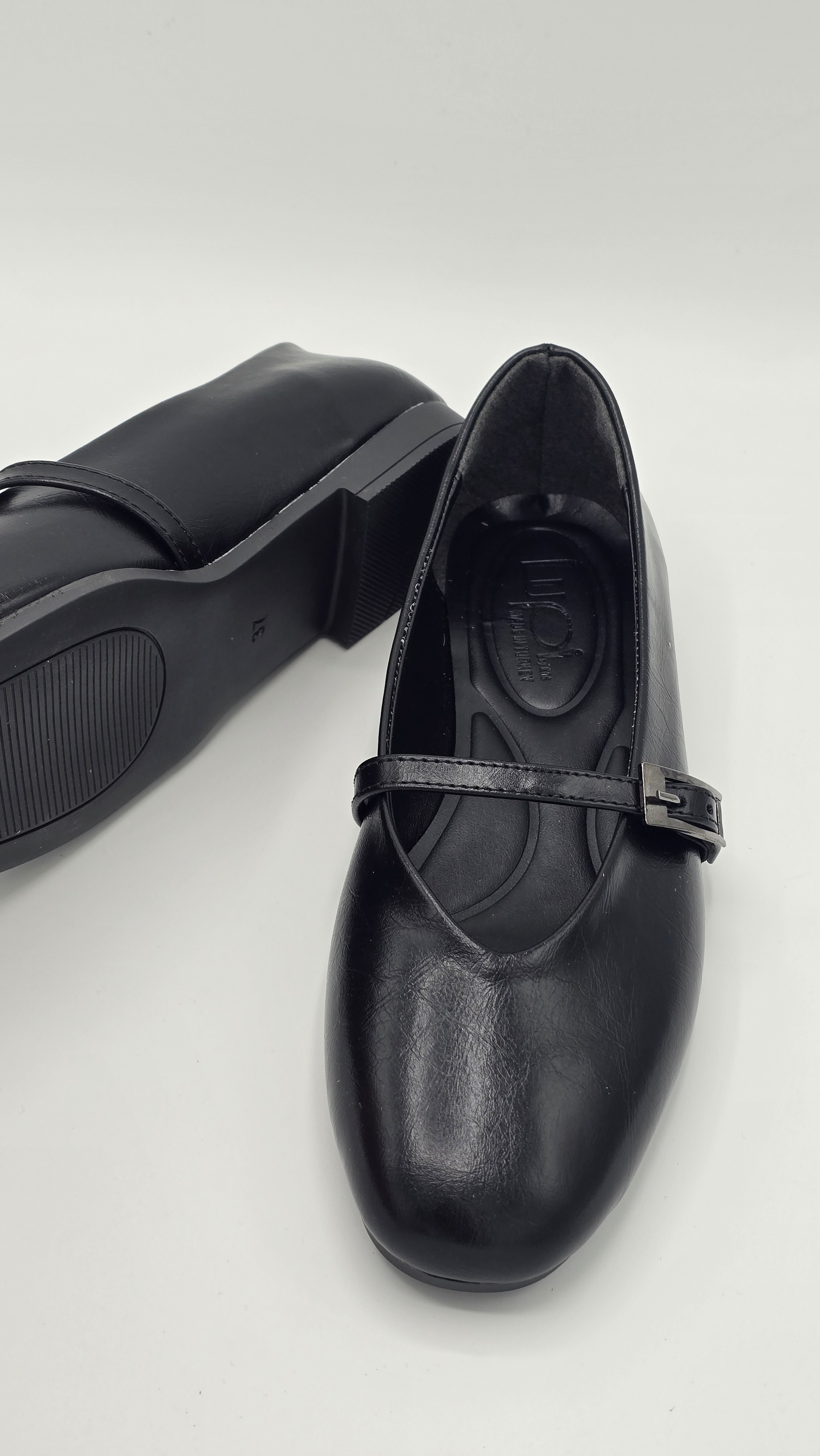 Luvestashoes Siyah Tek Tokalı Klasik Babet