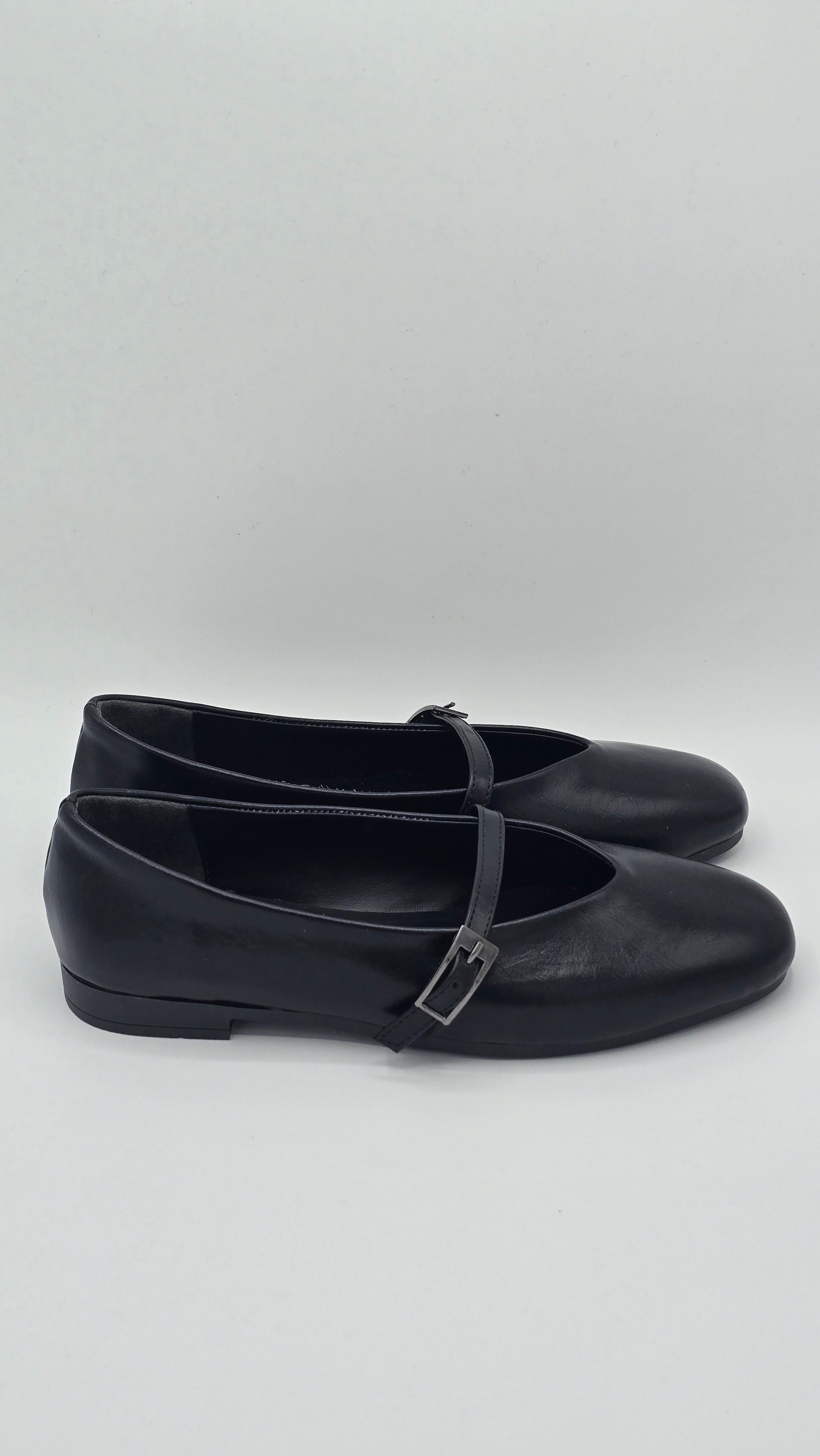 Luvestashoes Siyah Tek Tokalı Klasik Babet