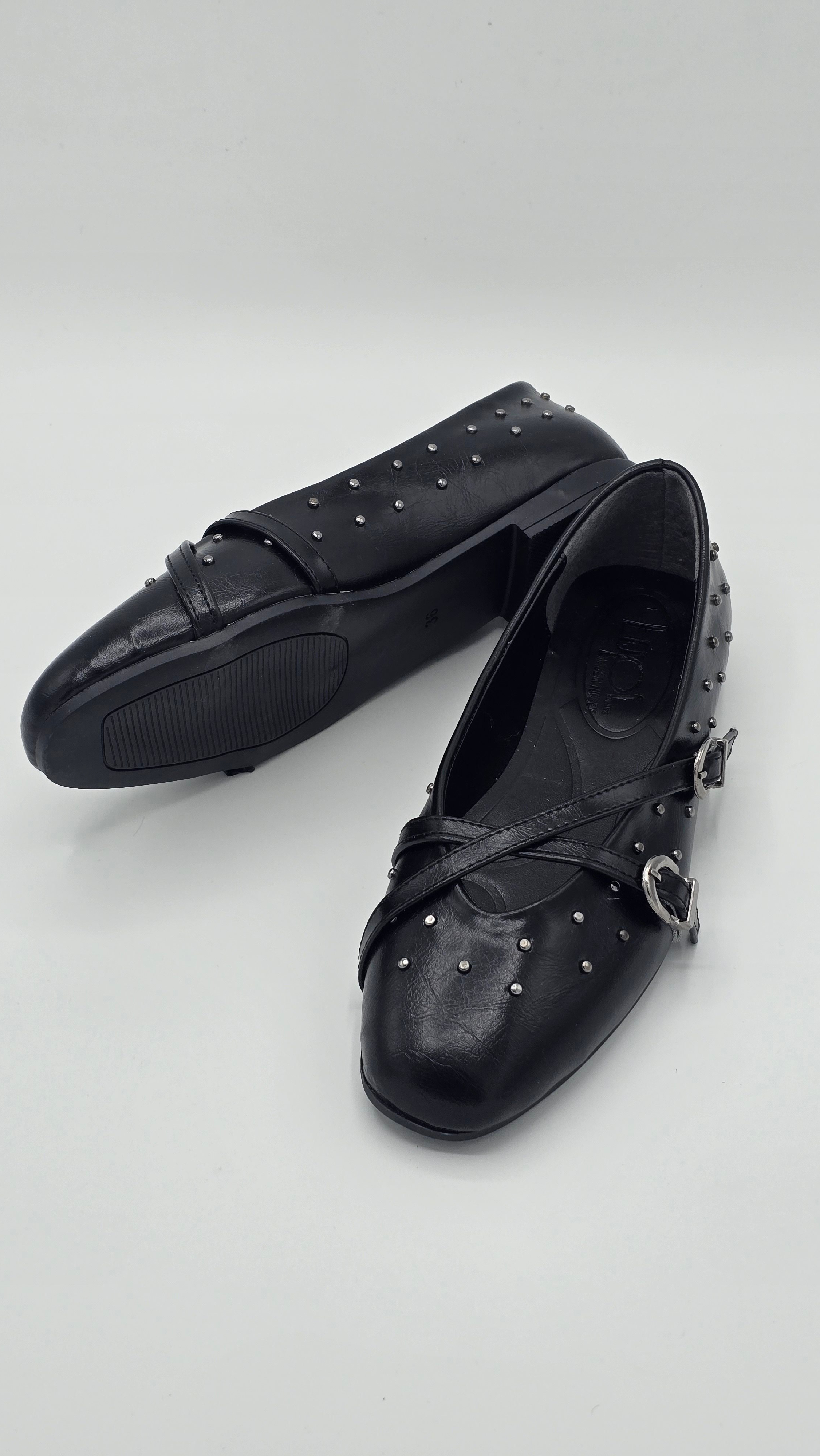 Luvestashoes Siyah Trok Detaylı Çapraz Bantlı Ortopedik Babet
