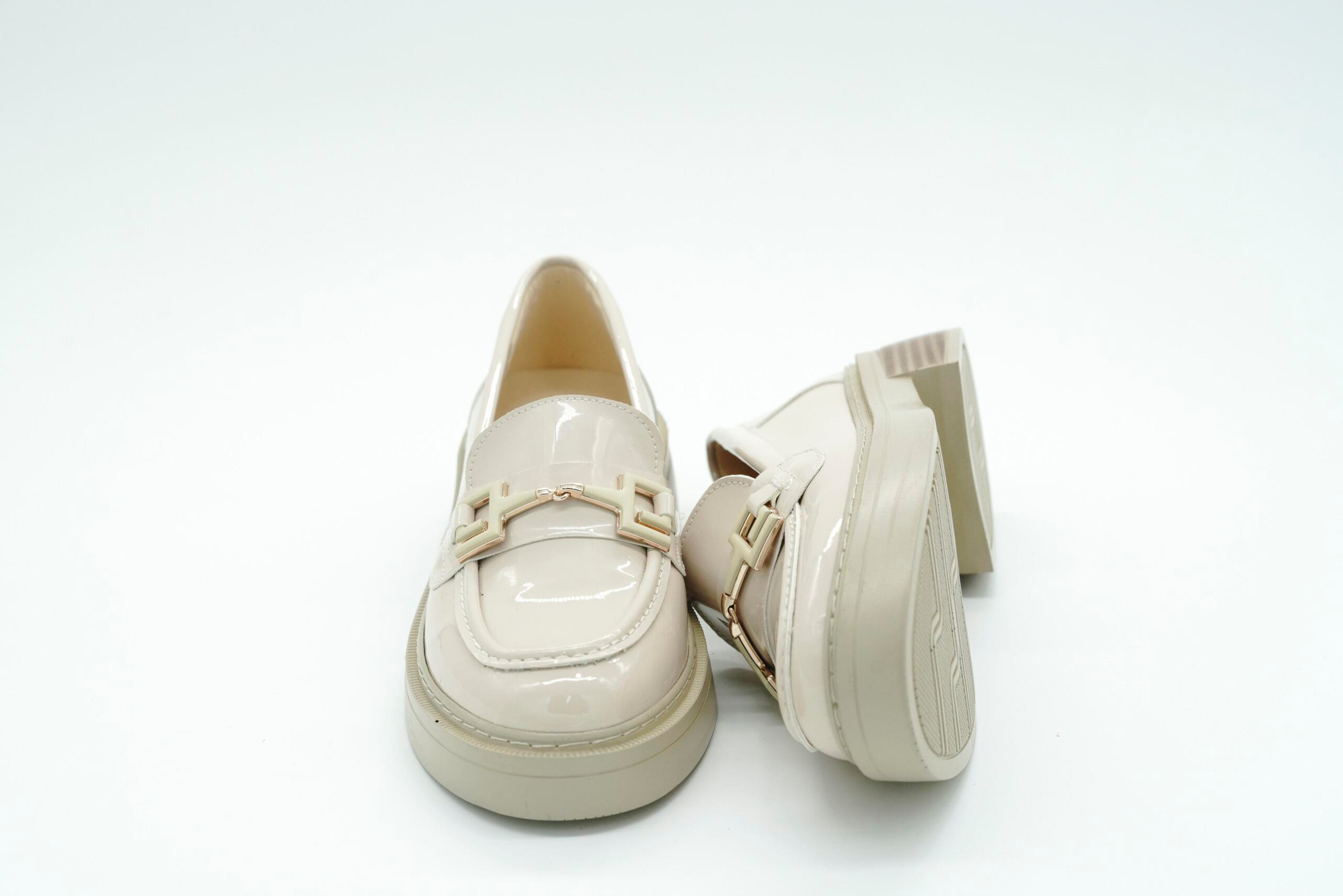 toka-detayli-rugan-loafer-bej--24409.jpg