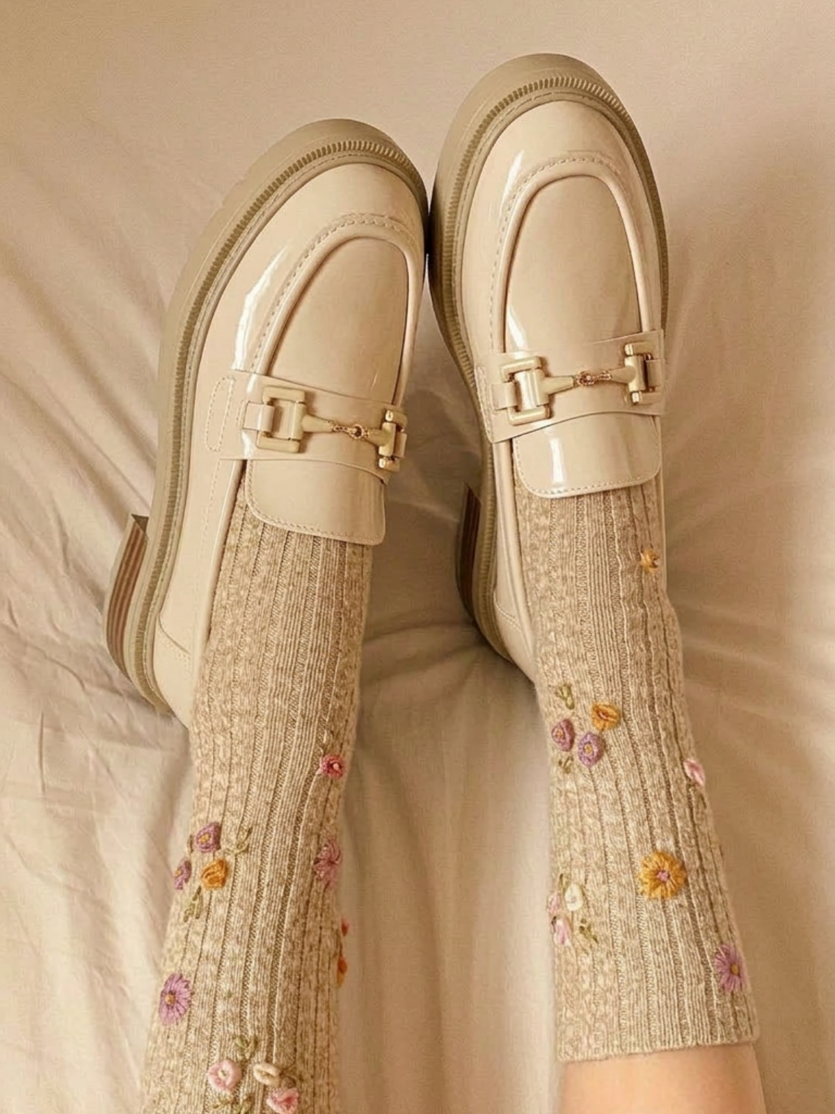 Toka Detaylı Rugan Loafer Bej