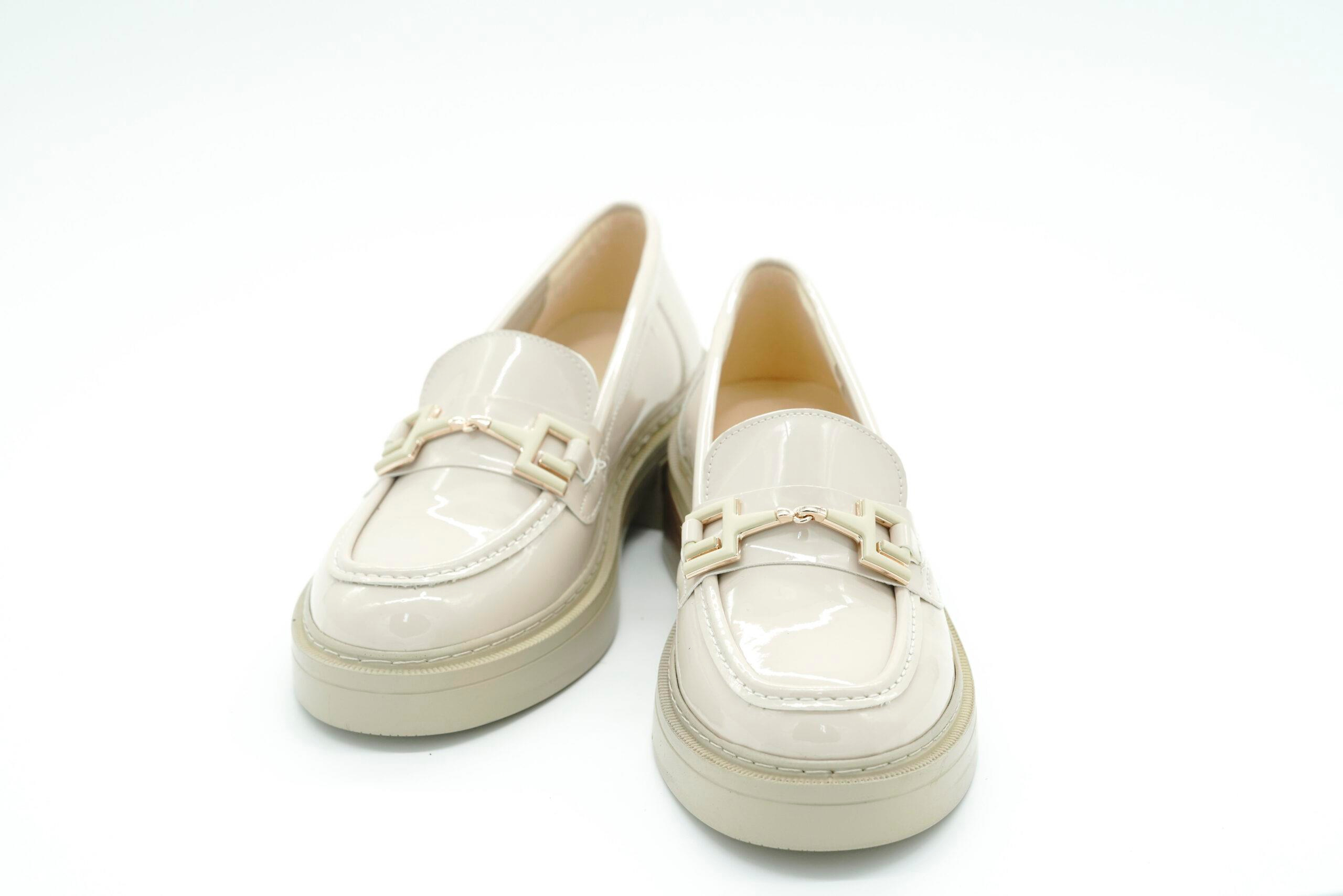 toka-detayli-rugan-loafer-bej-0-5e99.jpg