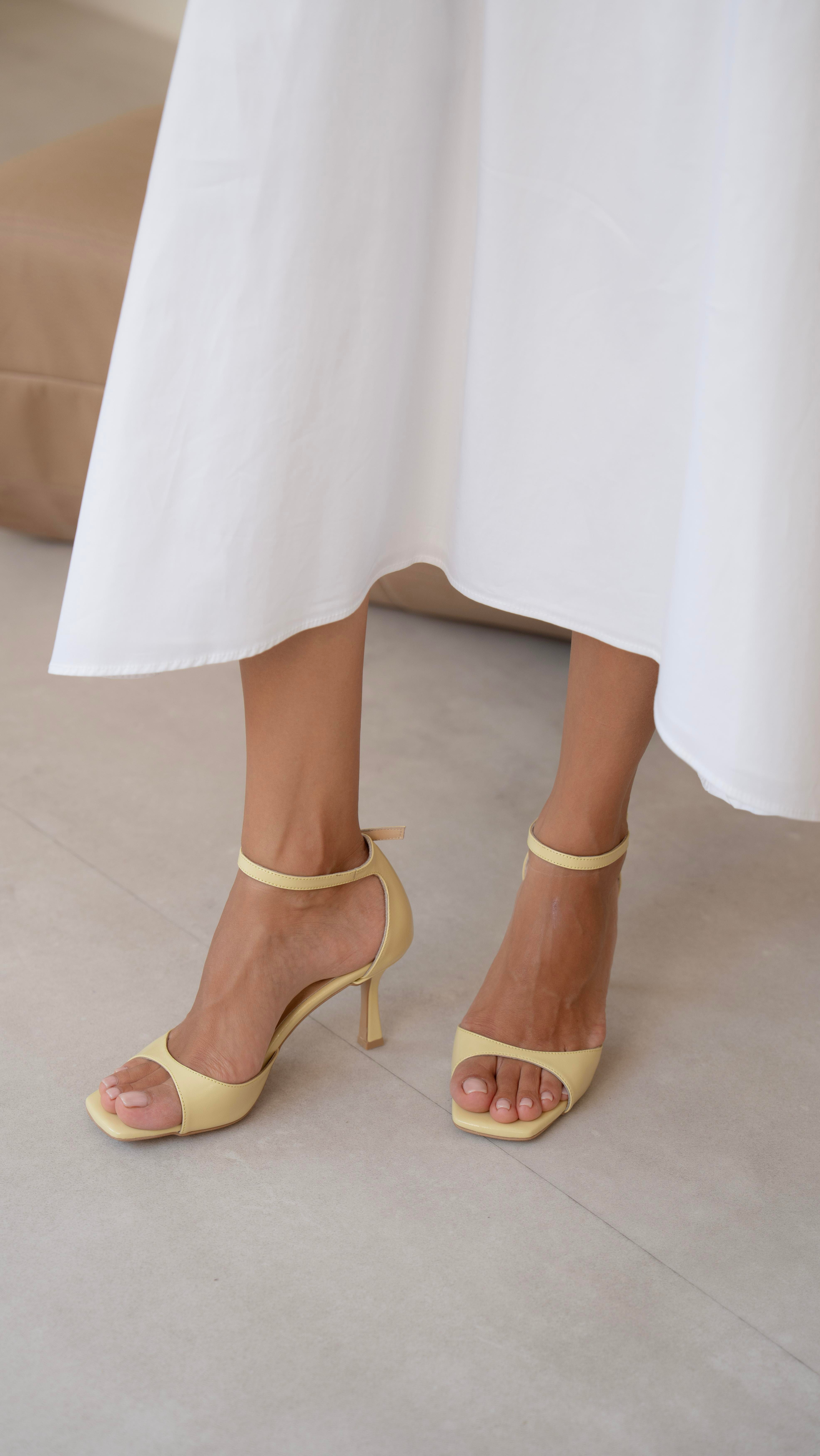 Dalot Sarı Rugan   Hakiki Deri   Topuklu Ayakkabı