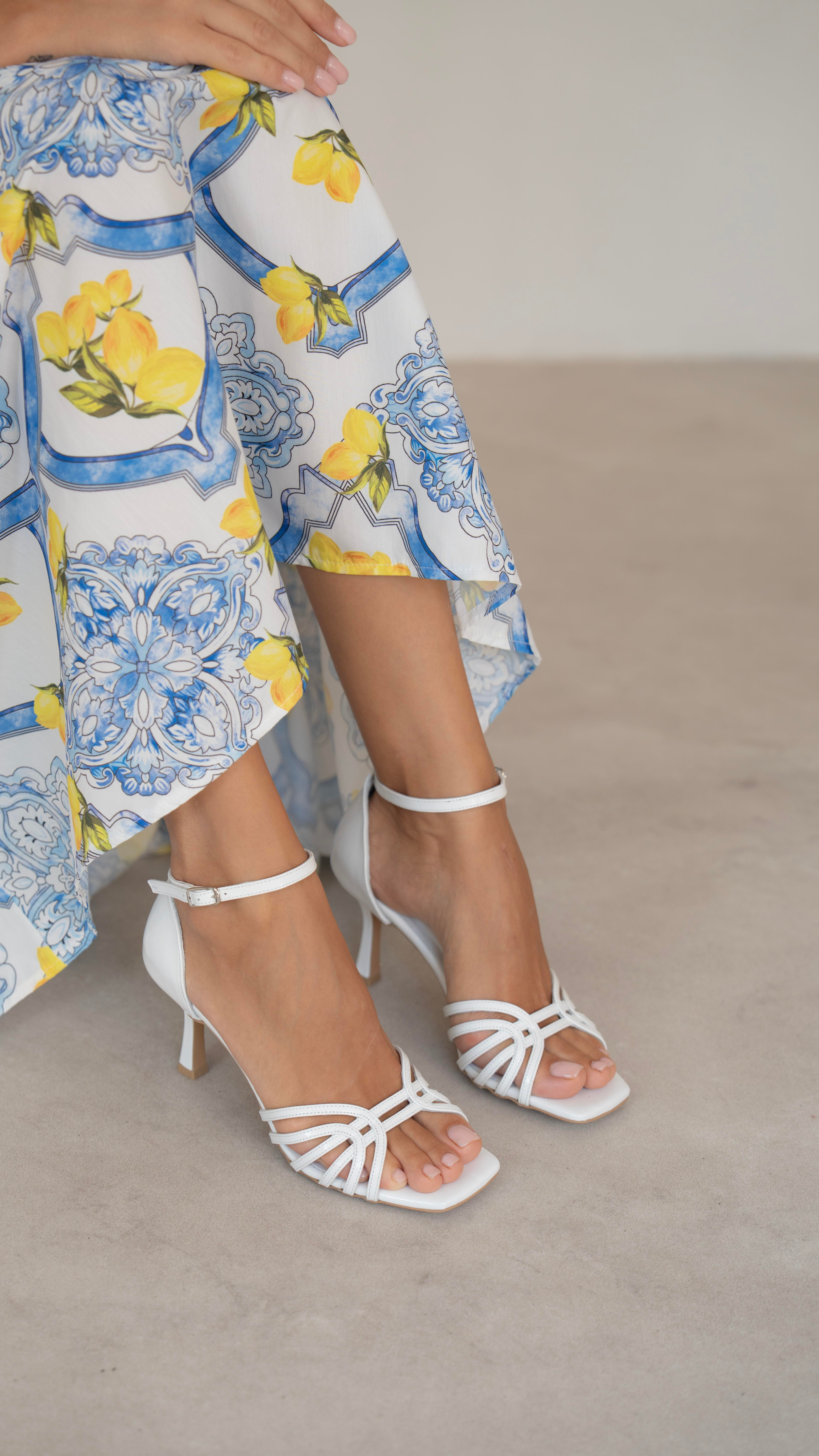 Donk Beyaz Rugan Hakiki Deri  Topuklu Ayakkabı