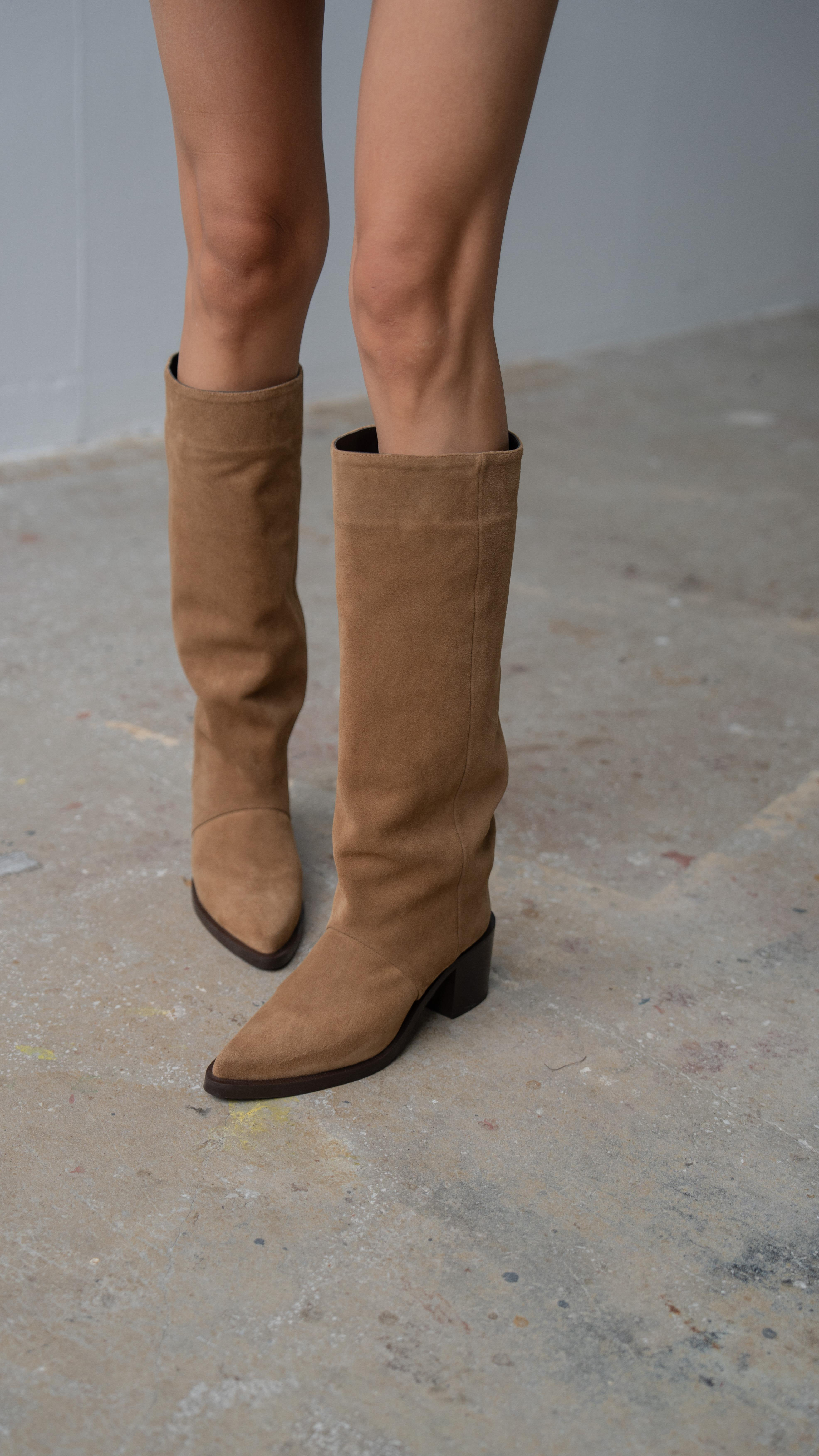 Ebate Camel Süet Hakiki Deri Kadın Çizme