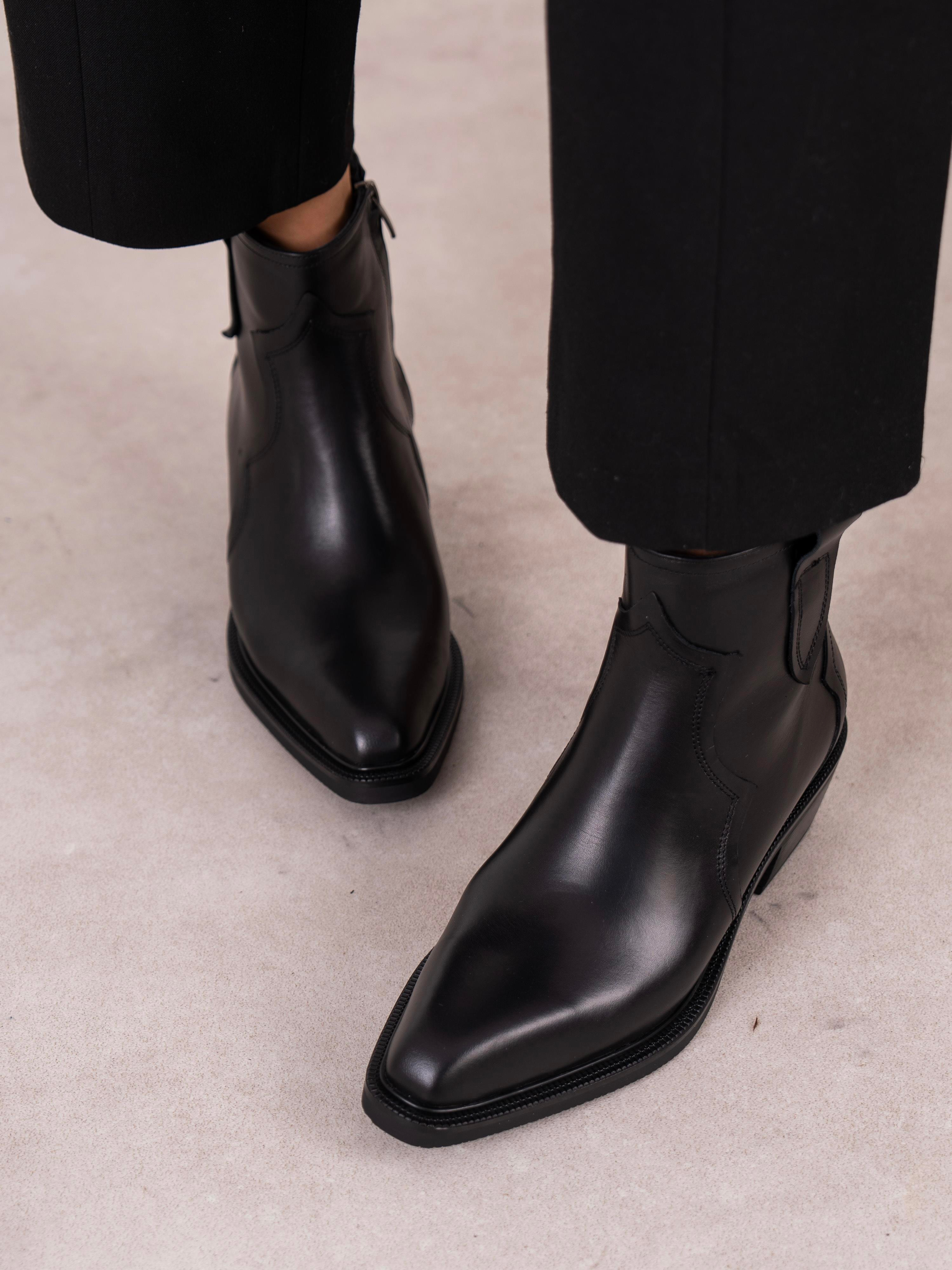 Estelle Siyah Hakiki Deri Kadın Bot