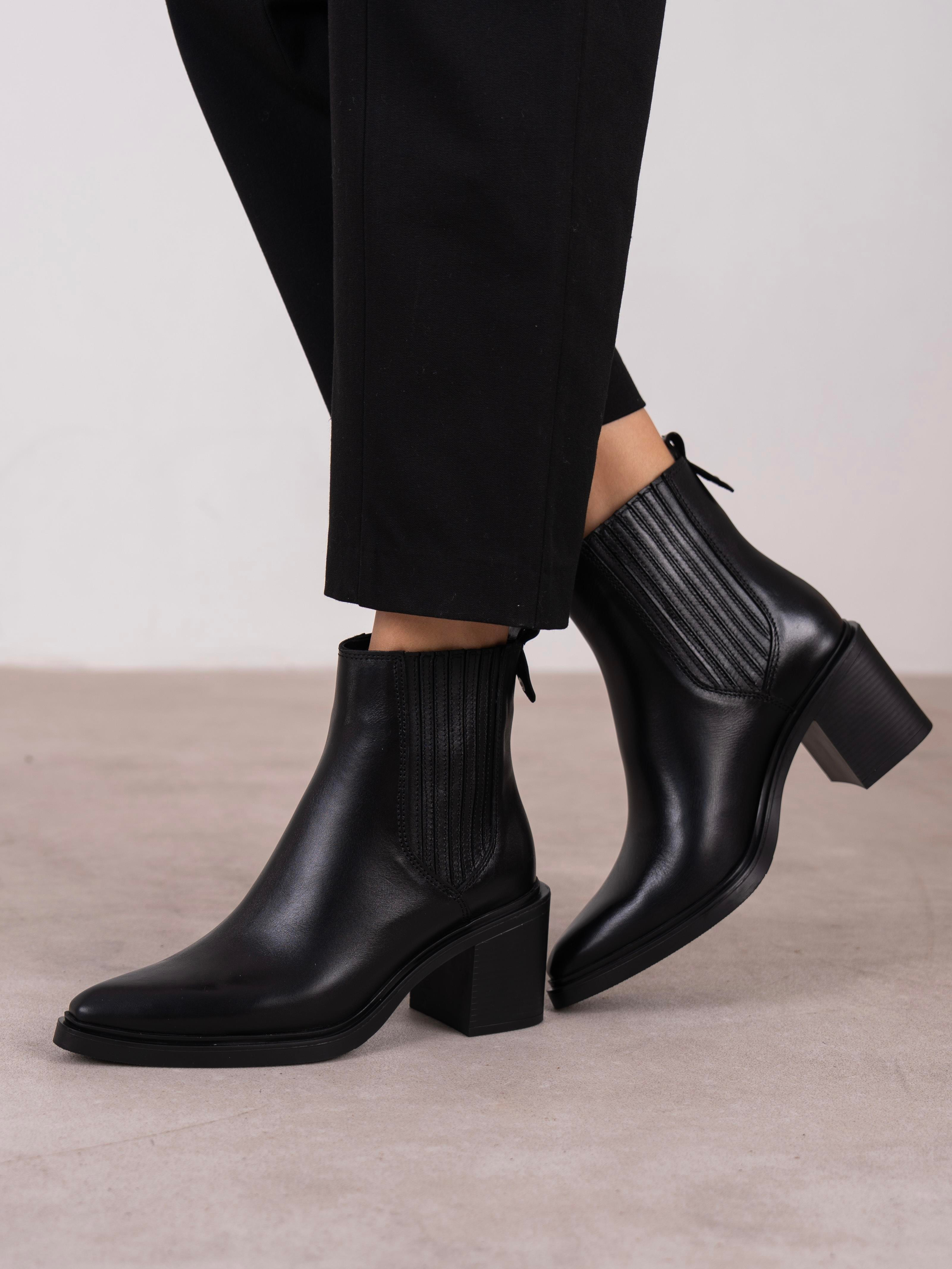 Fidra Siyah Hakiki Deri Kadın Bot