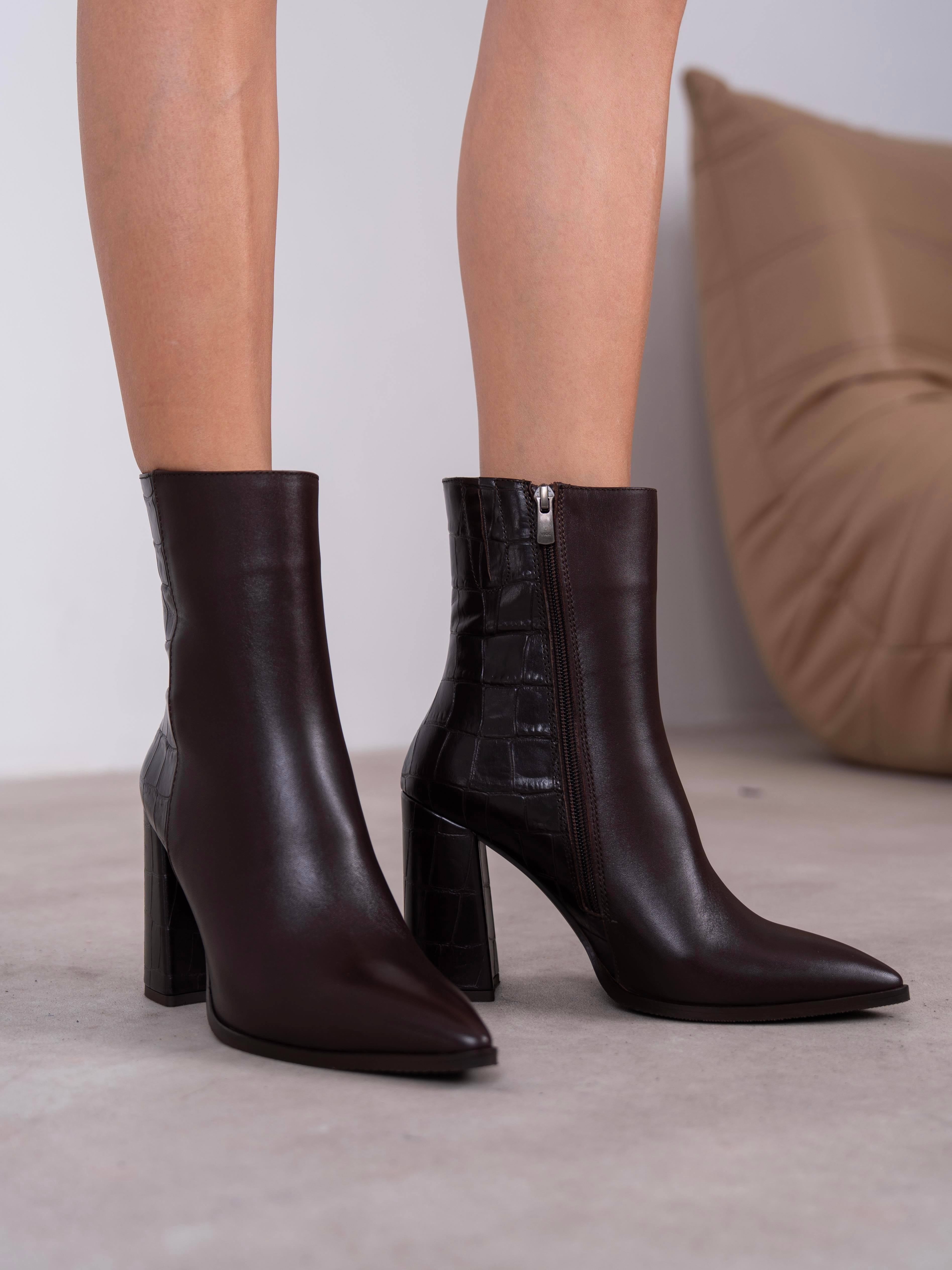 Frina Kahve Hakiki Deri Kadın Bot