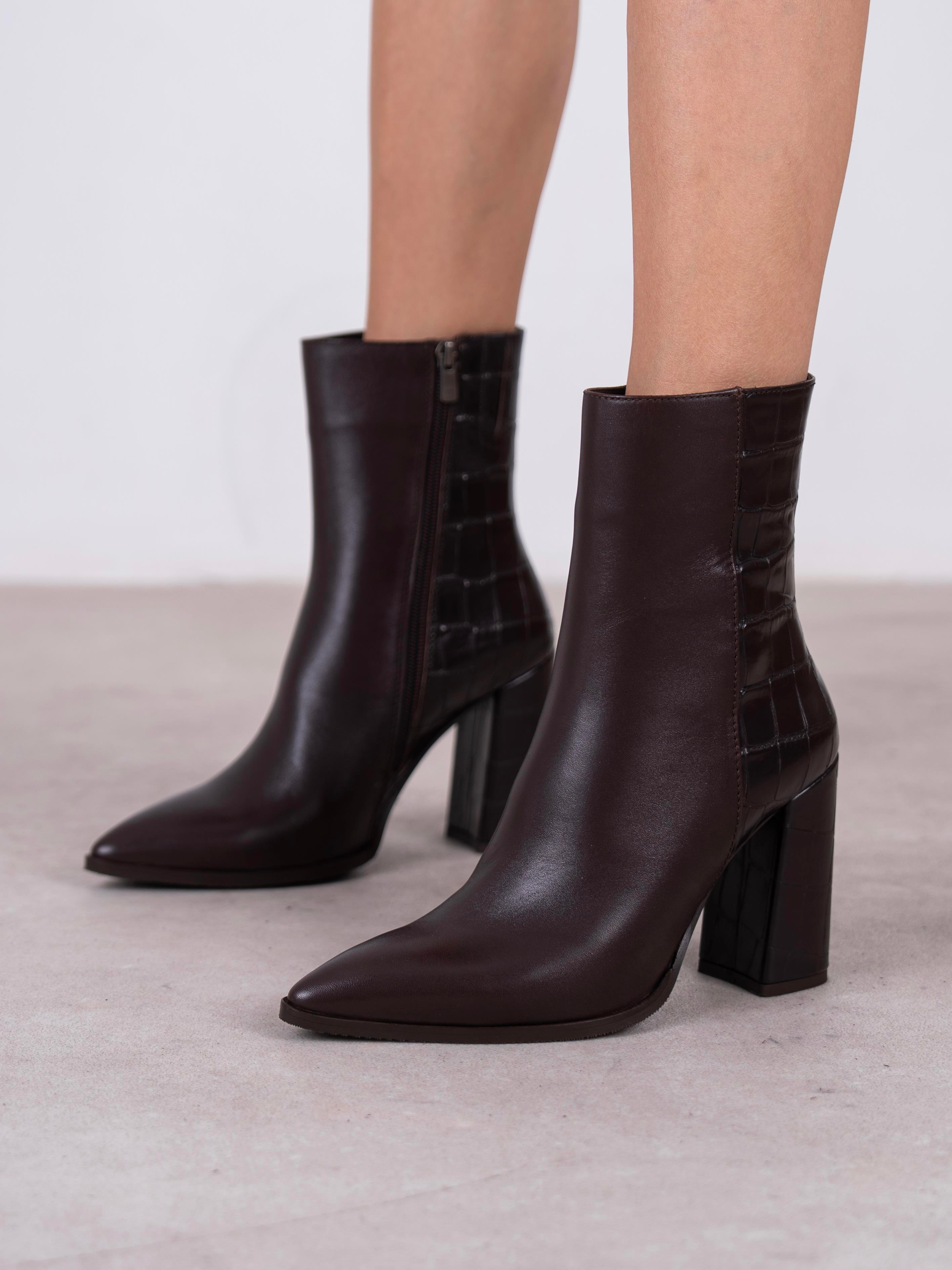 Frina Kahve Hakiki Deri Kadın Bot