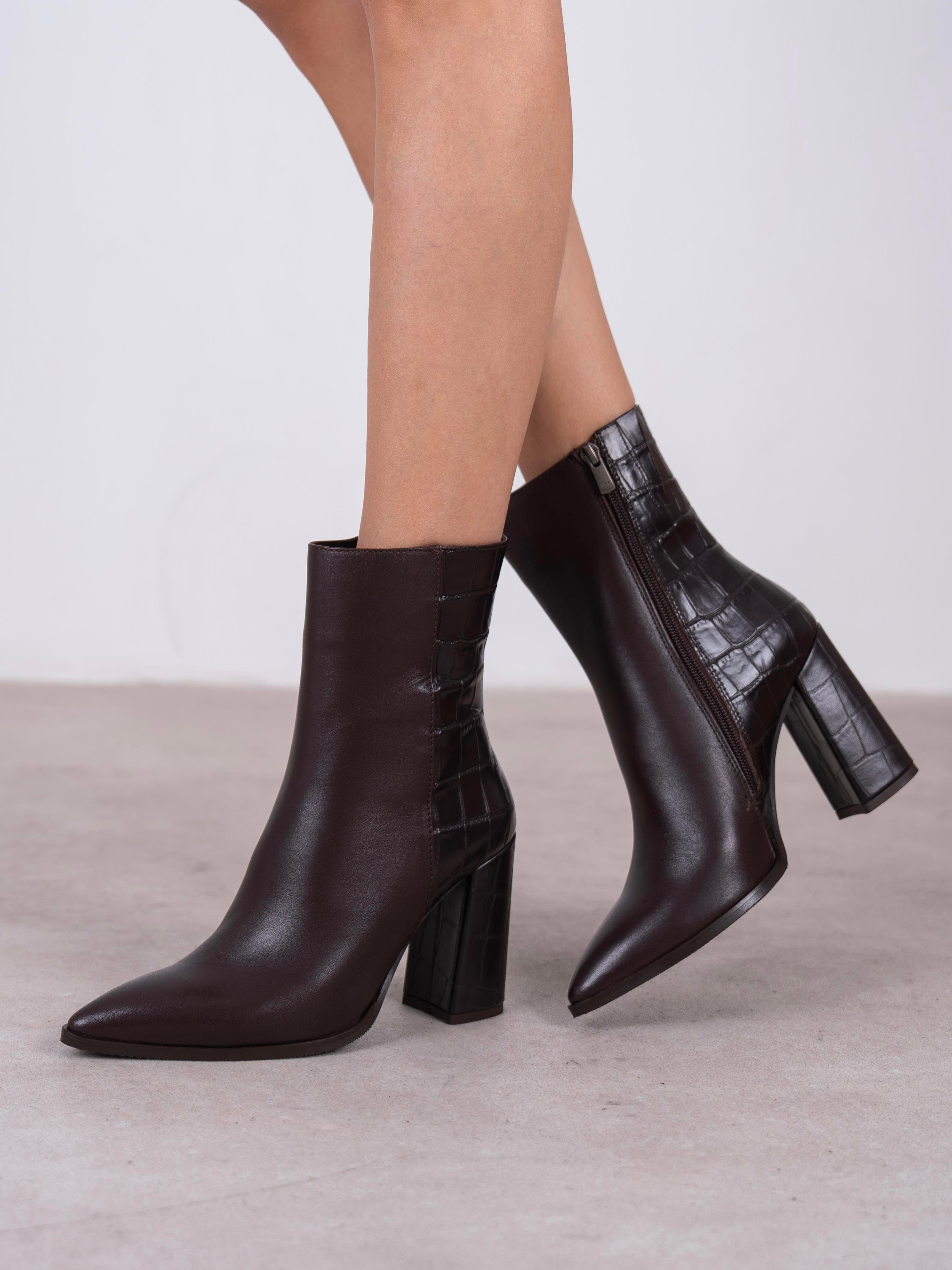 Frina Kahve Hakiki Deri Kadın Bot