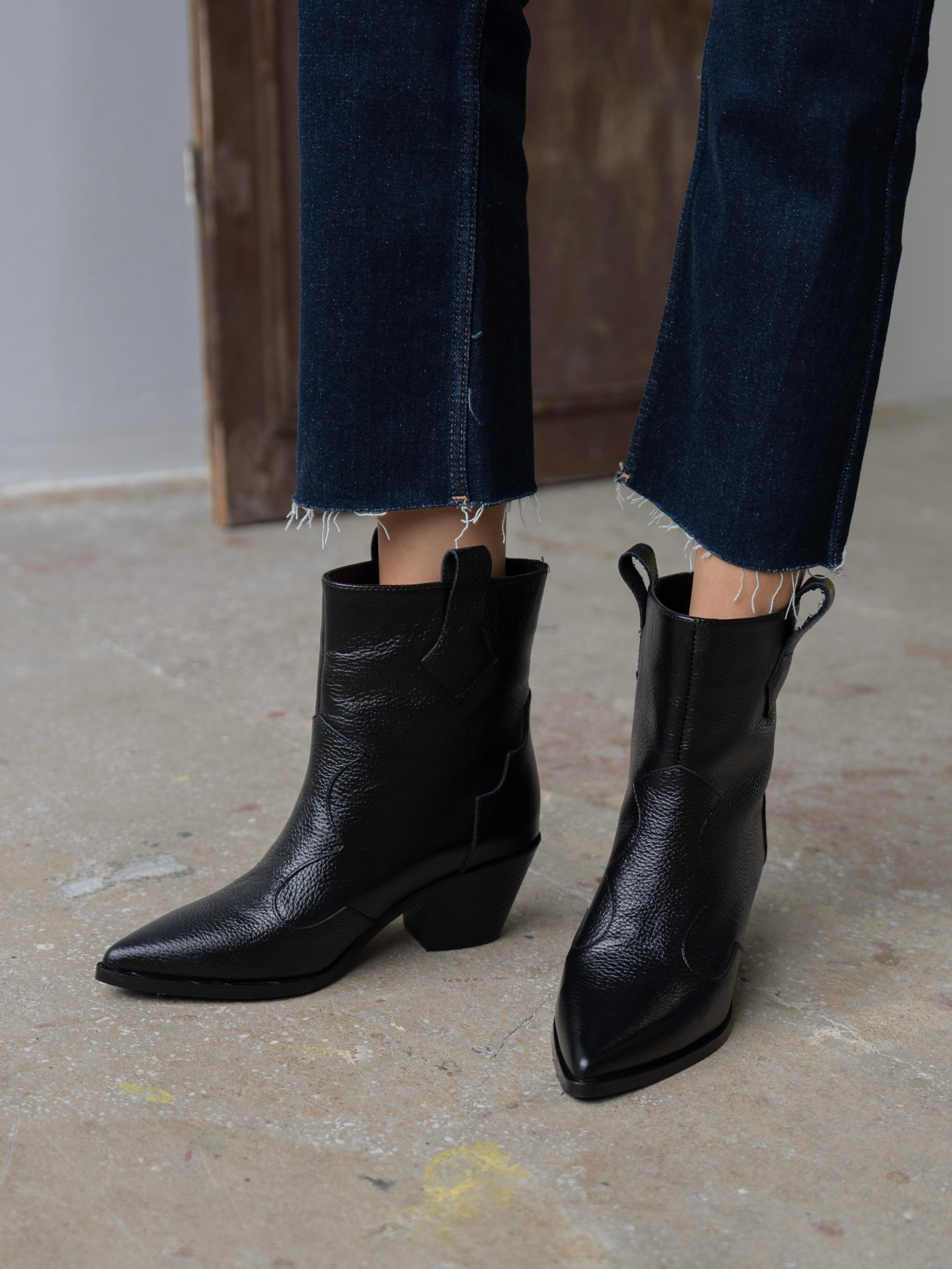 Fron Siyah Hakiki Deri Kadın Bot