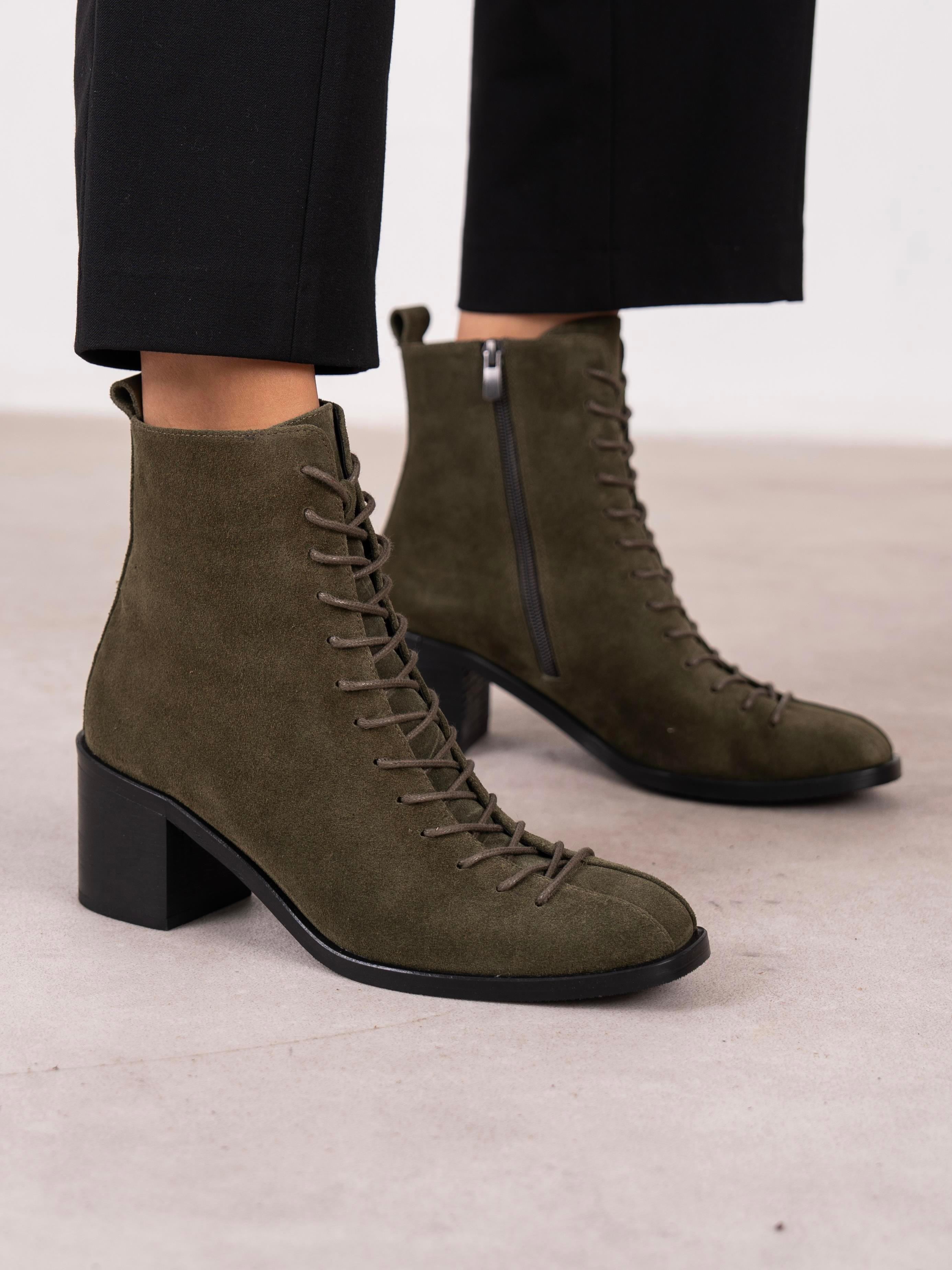 Hensy Haki Süet Hakiki Deri Kadın Bot