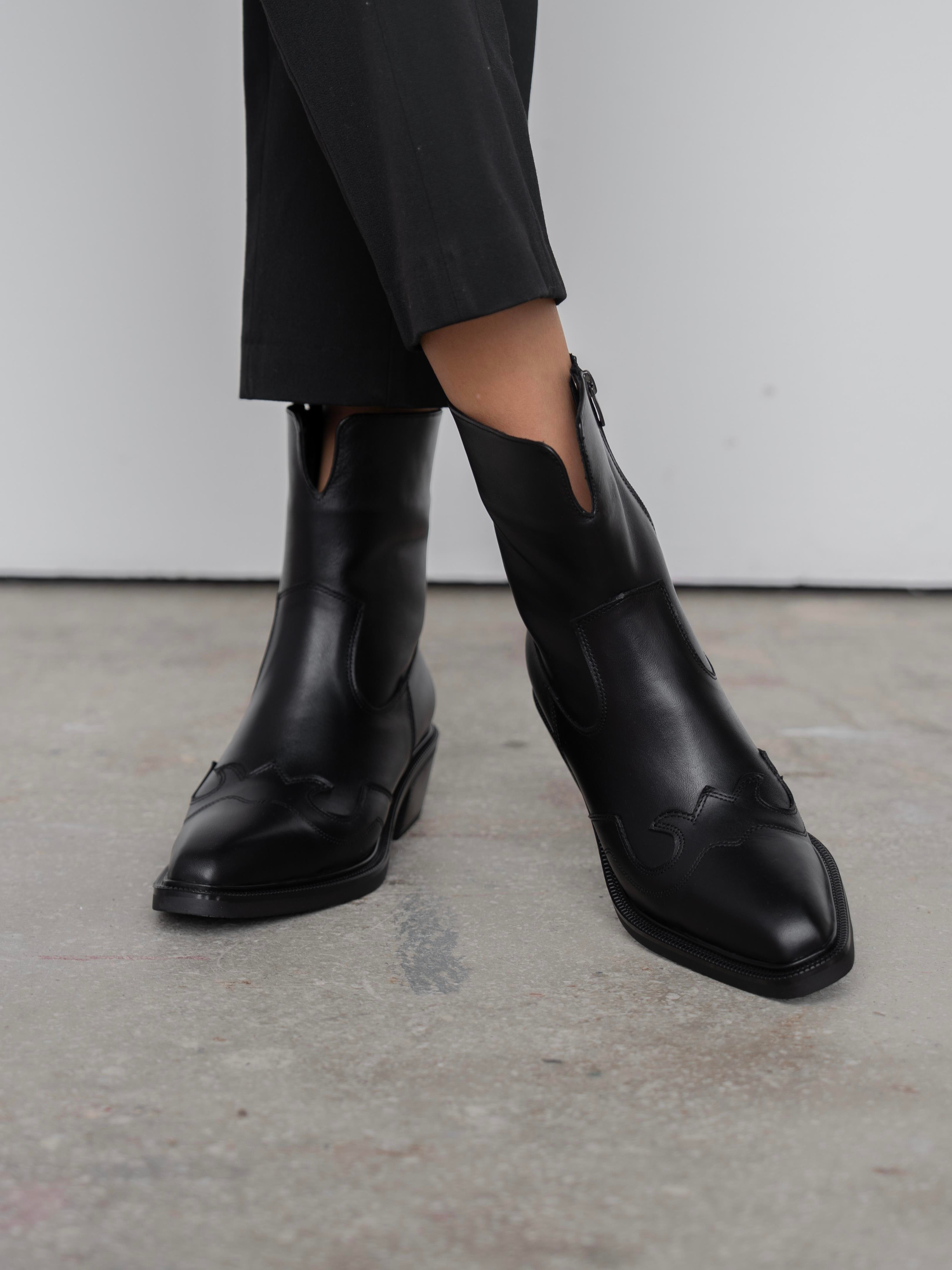 Krowe Siyah Hakiki Deri Kadın Bot