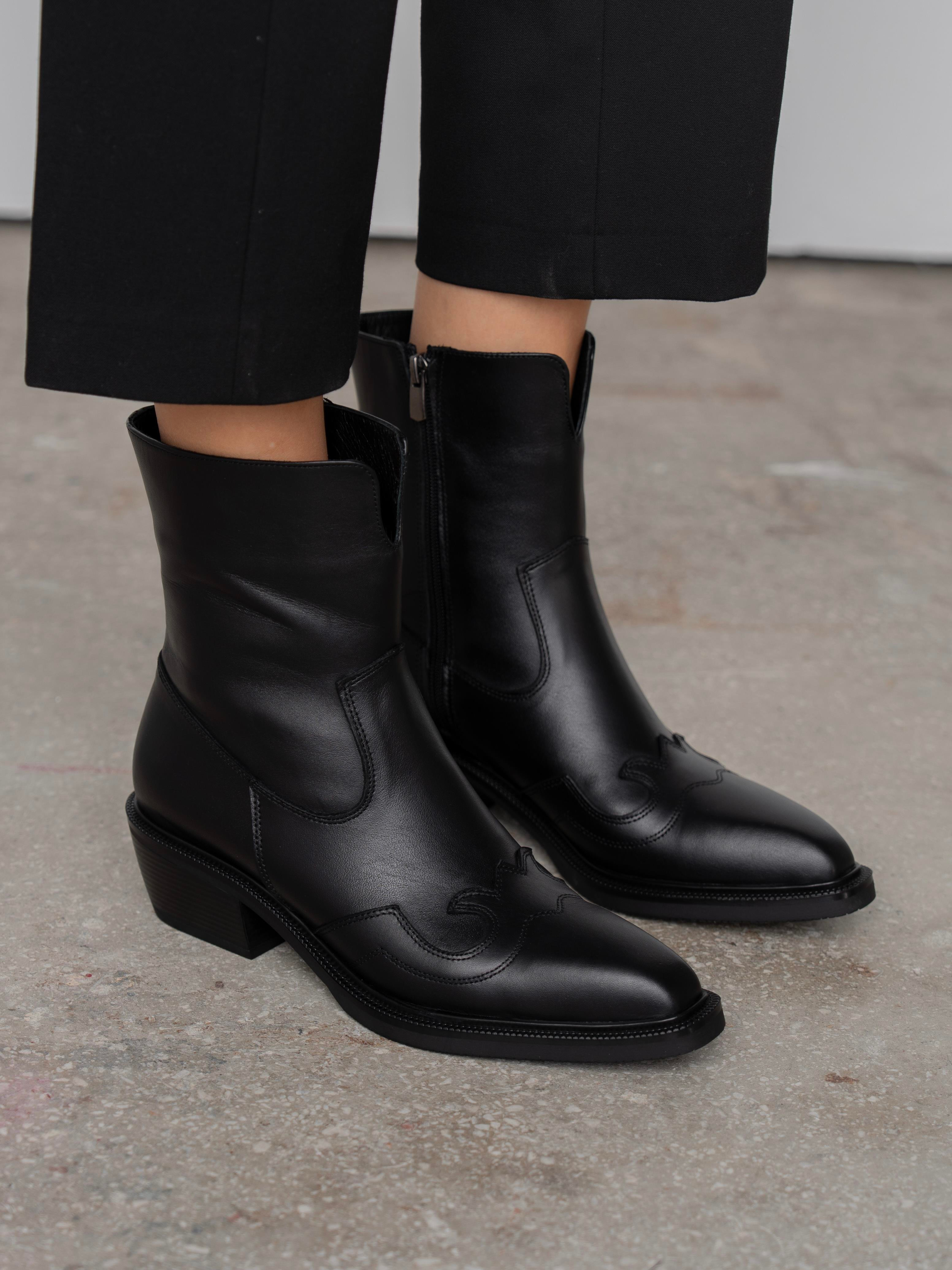 Krowe Siyah Hakiki Deri Kadın Bot