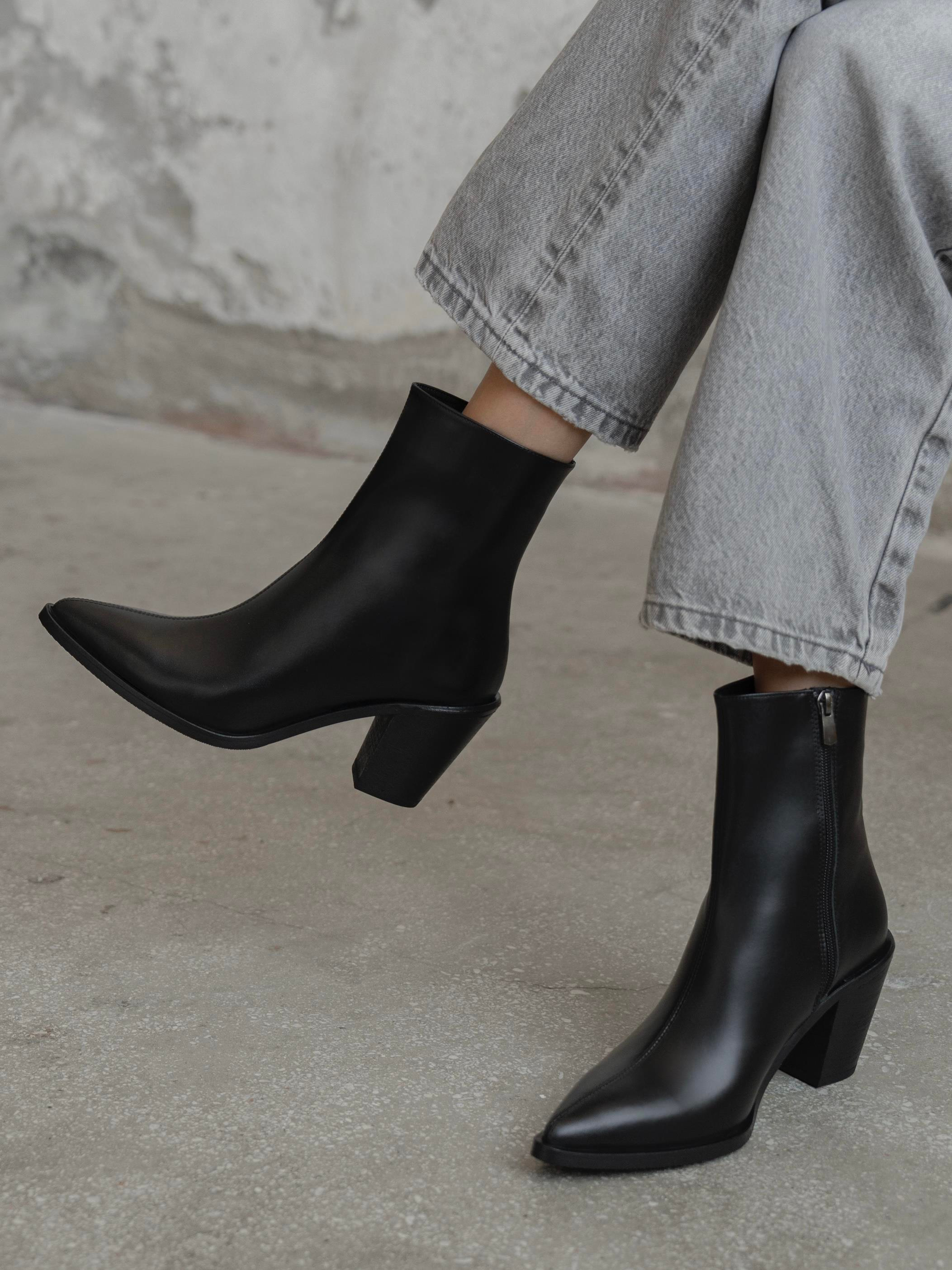 Lerona Siyah Hakiki Deri Kadın Bot