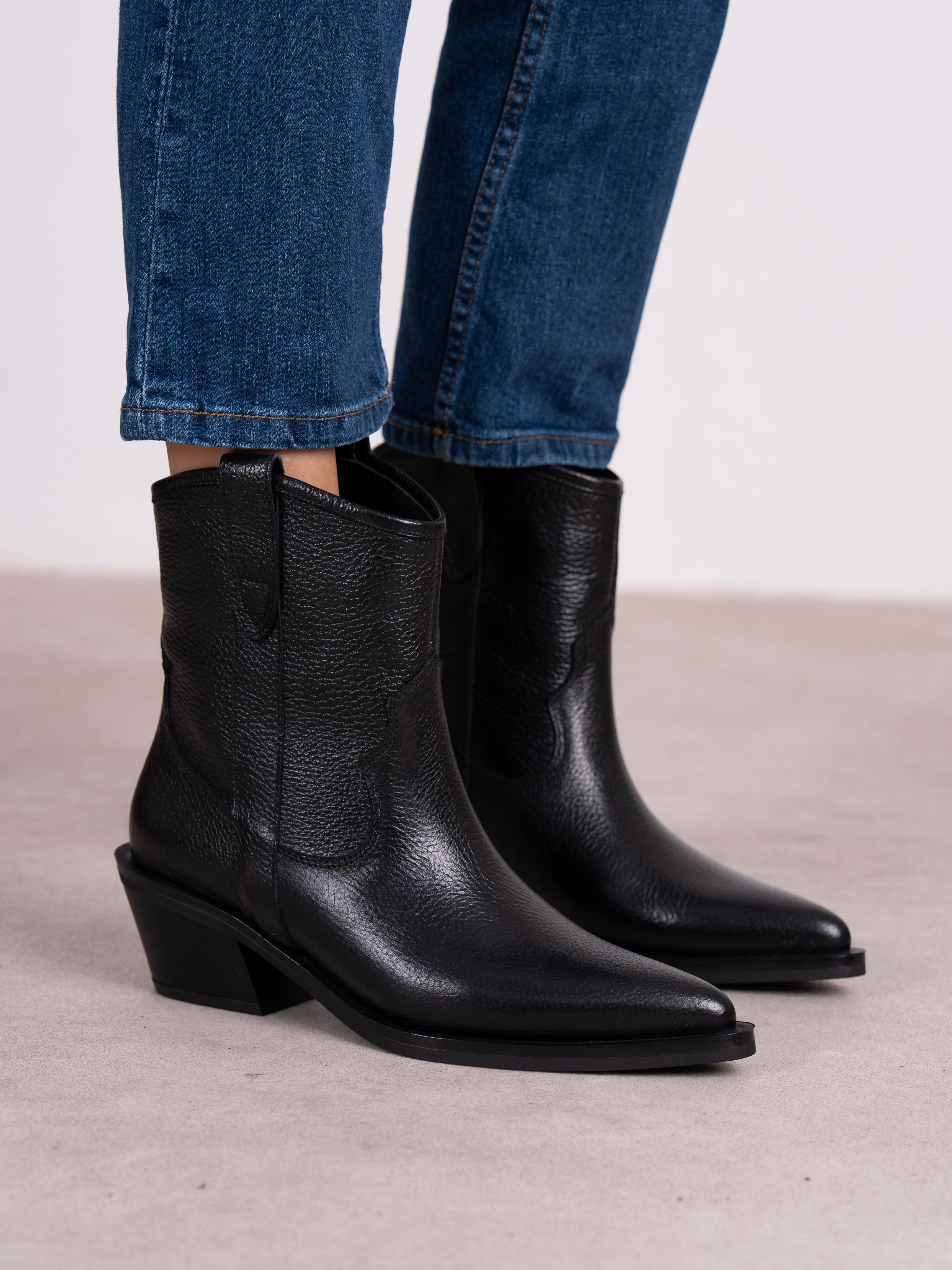 Medea Siyah Hakiki Deri Kadın Bot