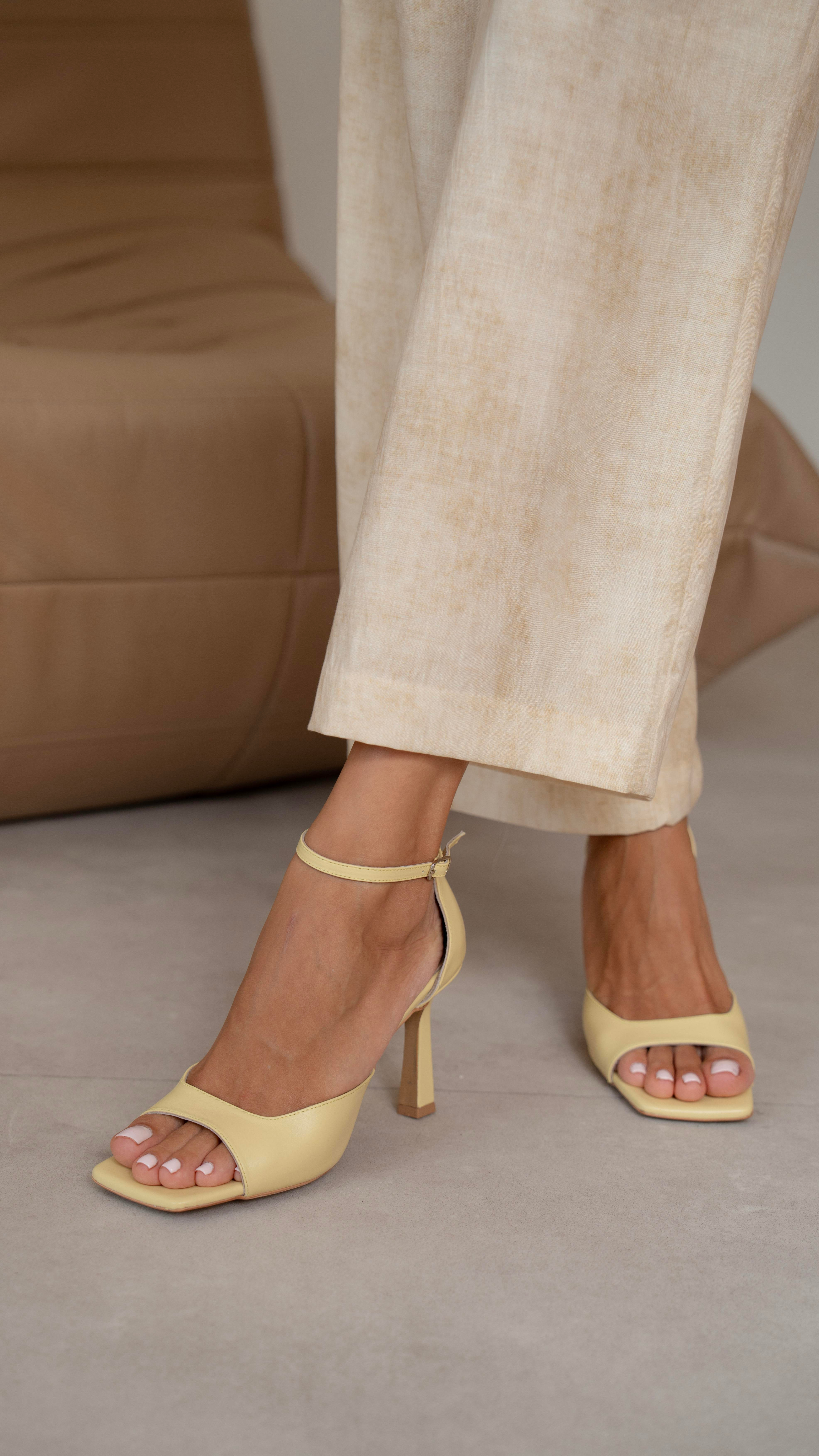 Orion Sarı Hakiki Deri  Topuklu Ayakkabı