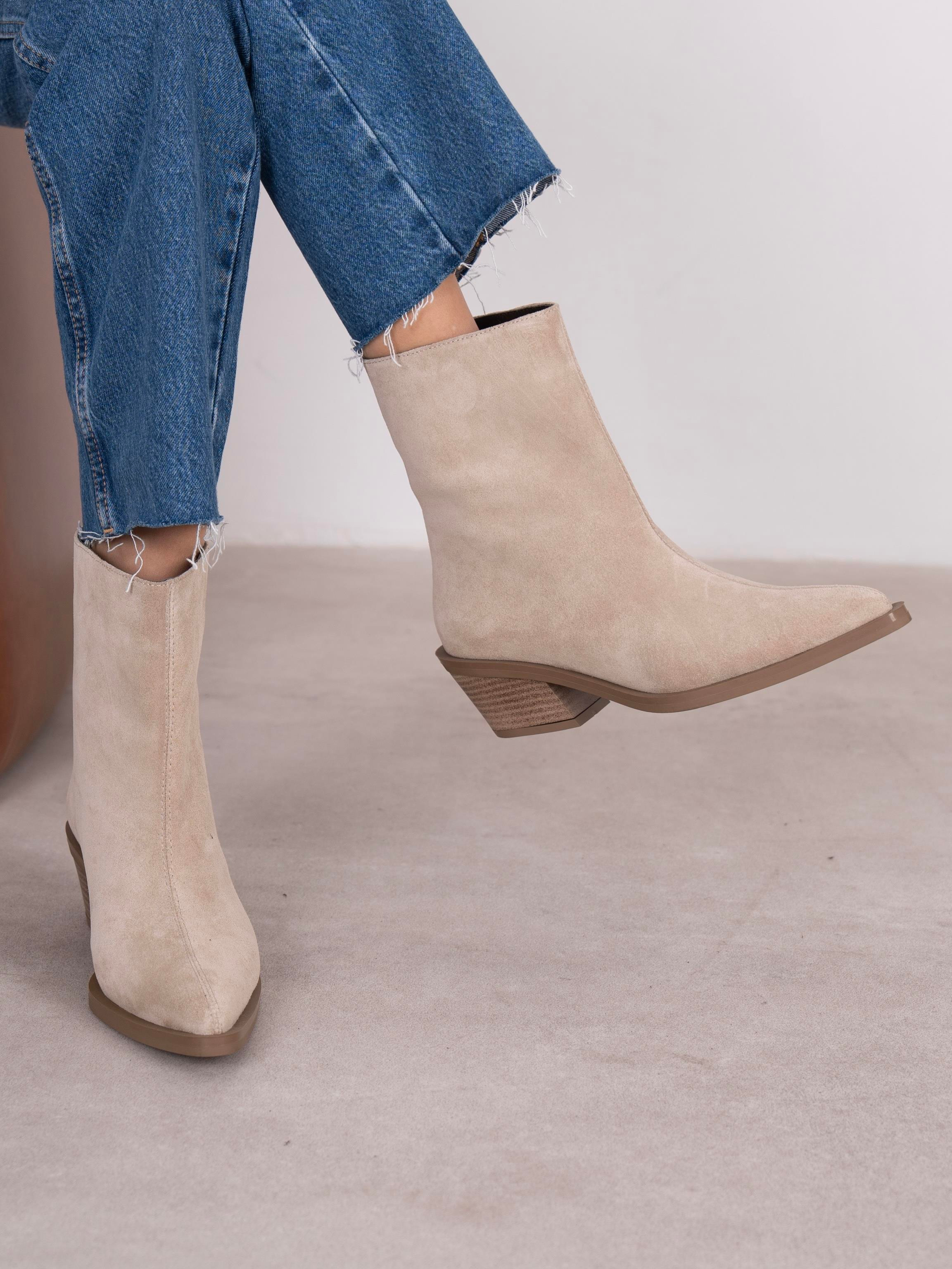 Piora Bej Süet Hakiki Deri Kadın Bot