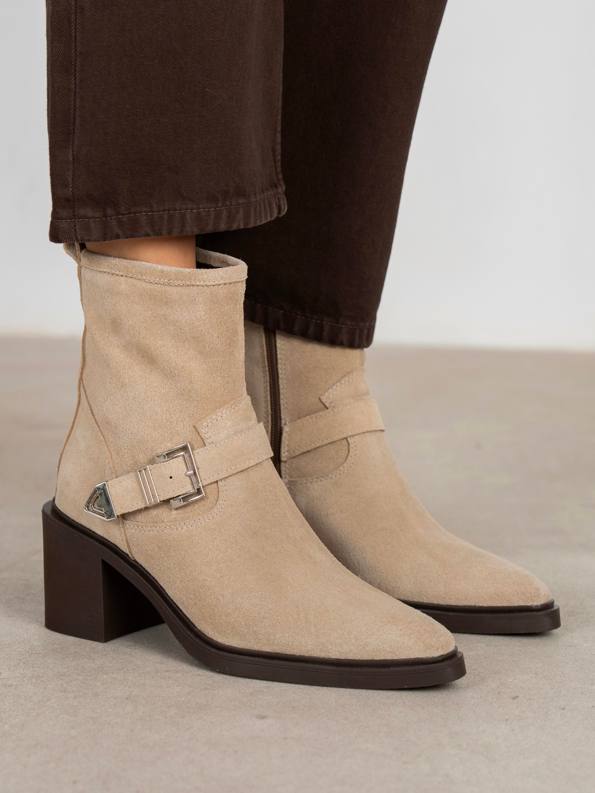 Pulina Bej Süet Hakiki Deri Kadın Bot