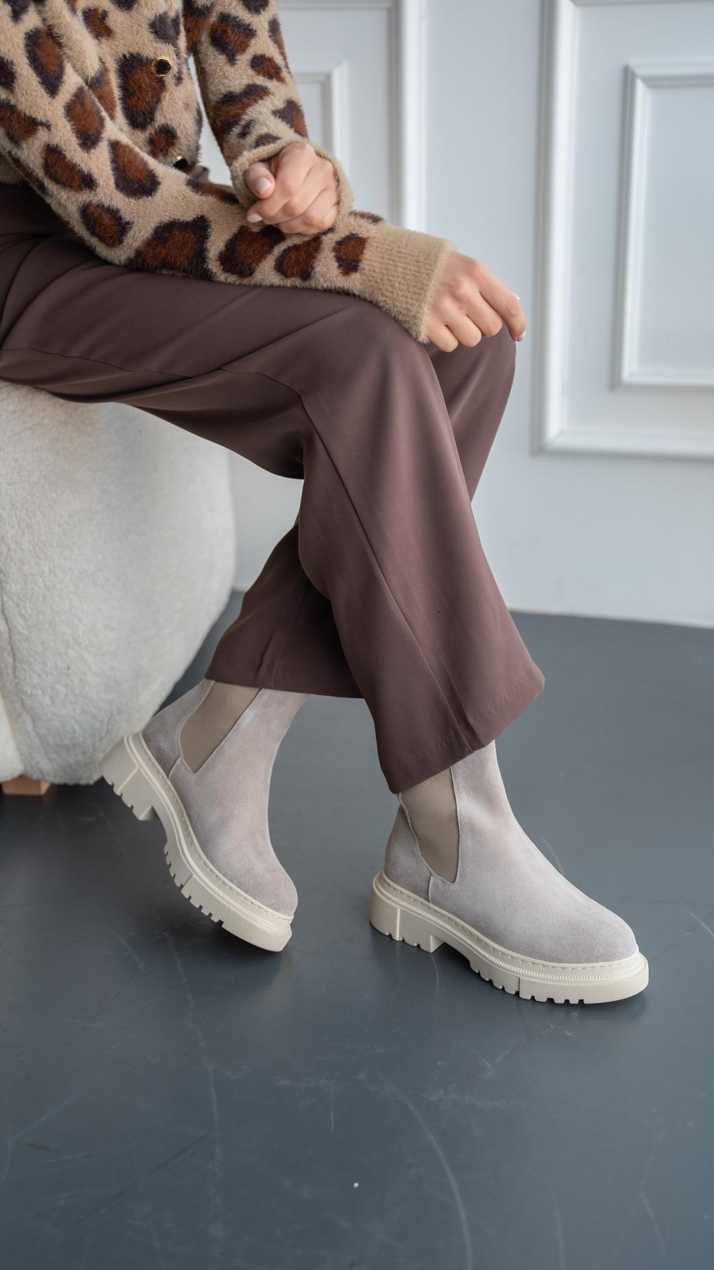 Veronica Bej Süet   Hakiki Deri   Bot