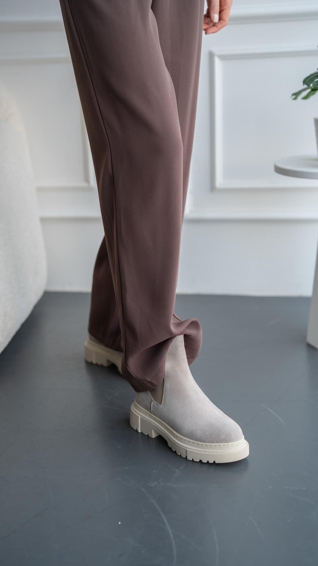 Veronica Bej Süet   Hakiki Deri   Bot