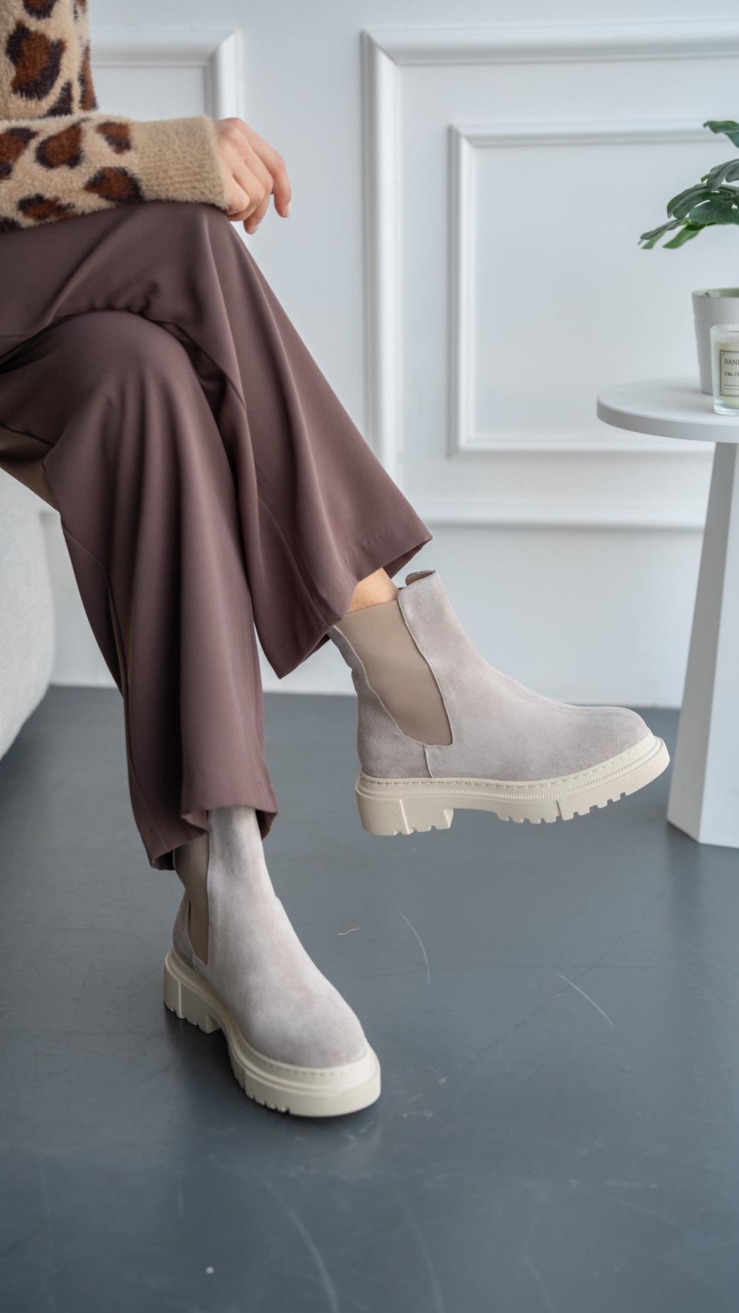 Veronica Bej Süet   Hakiki Deri   Bot