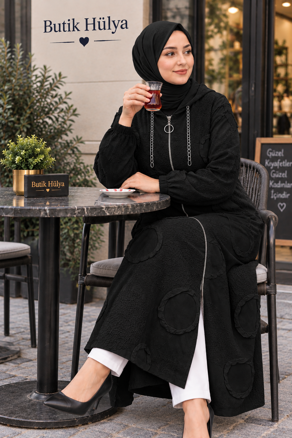 Azra Jakarlı Kabartmalı Zincirli Kap Siyah 30109