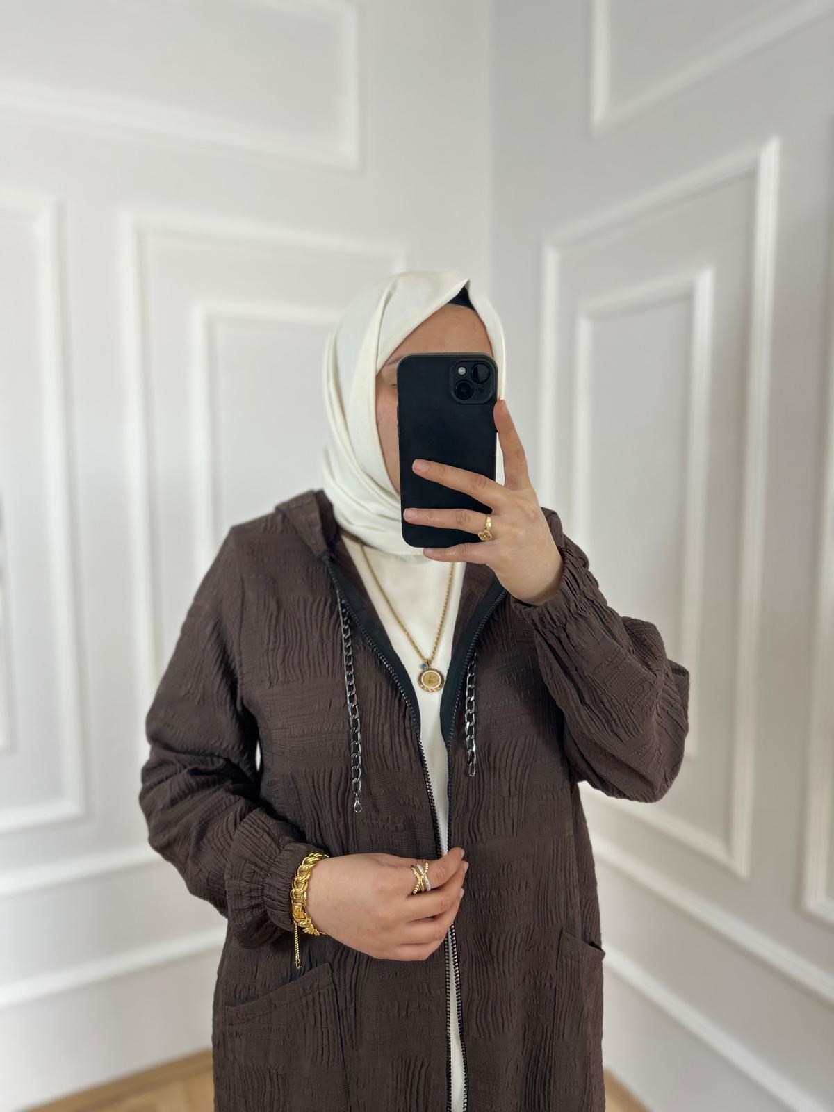Mercan Zincir Detaylı Giy-Çık Kap Siyah 30105