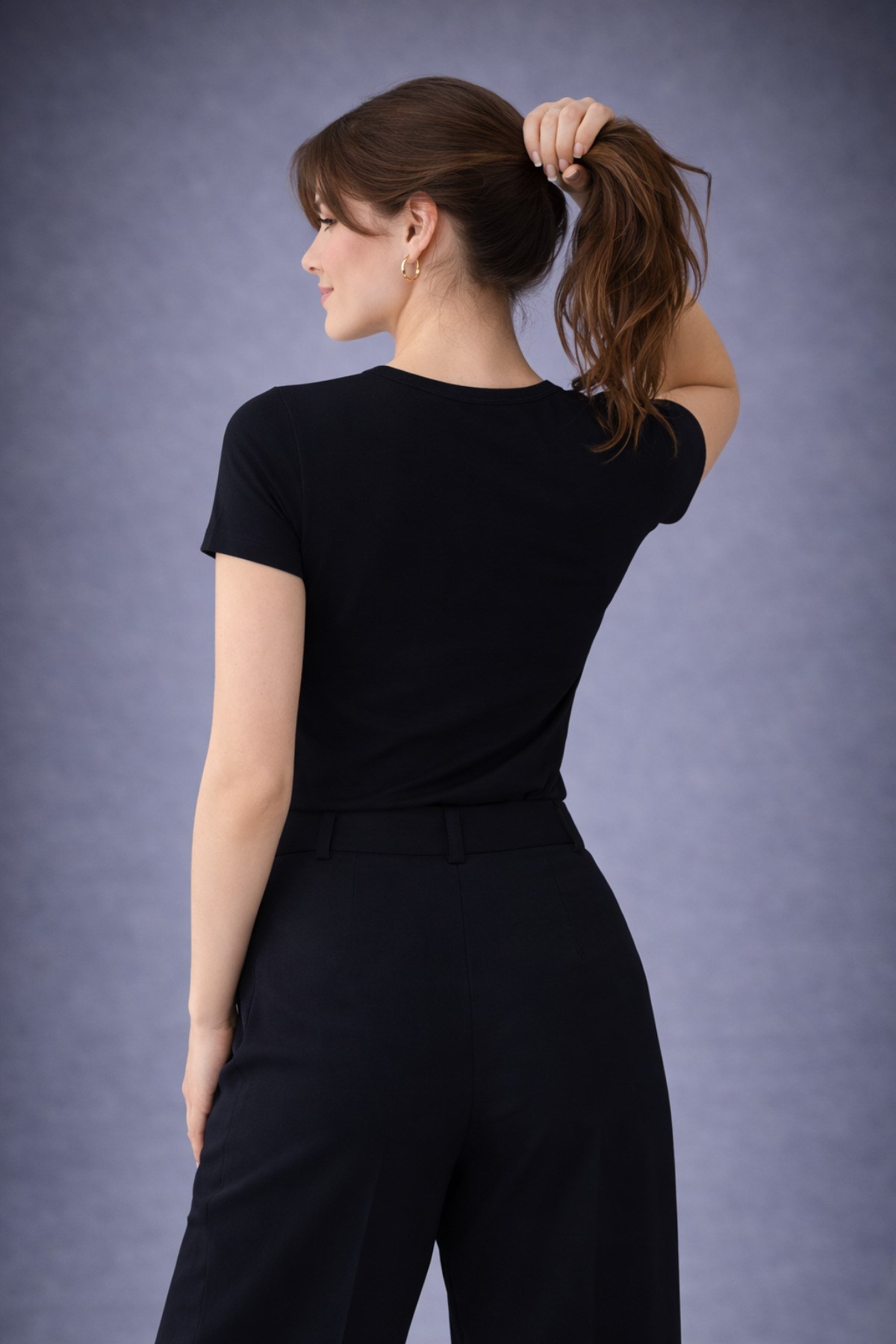 Pamuklu Kumaş V Yaka Fit Basic Tişört