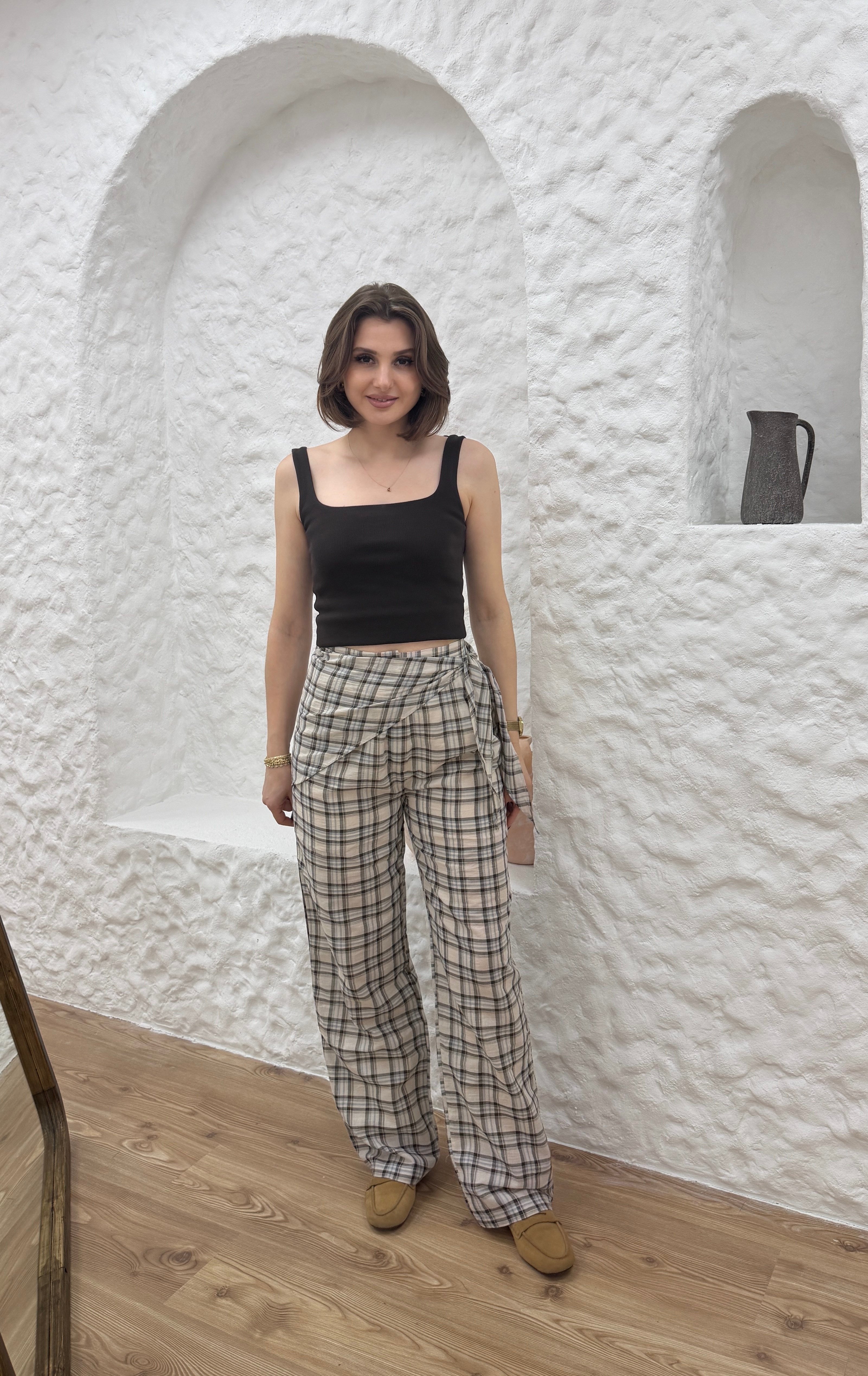 BELİ  KUŞAK BAĞLAMALI PANTOLON