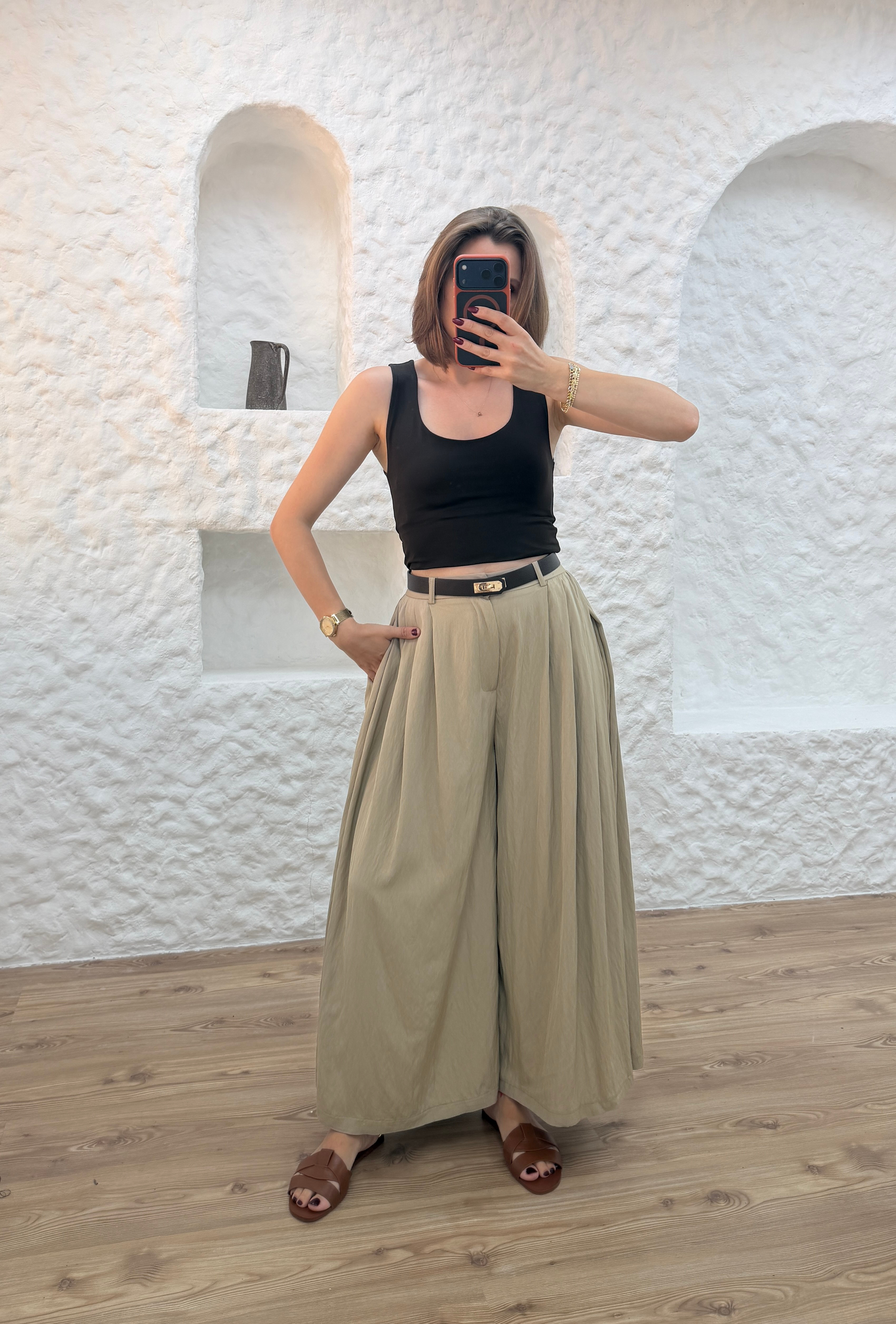 KEMERLİ PİLELİ PANTOLON