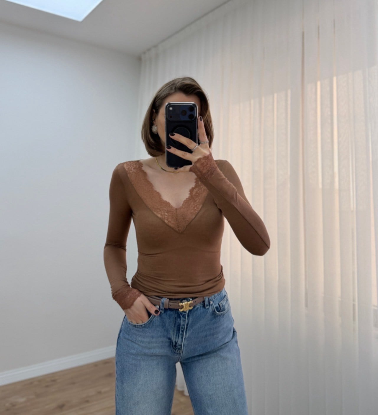 V YAKA KAŞMİR BLUZ