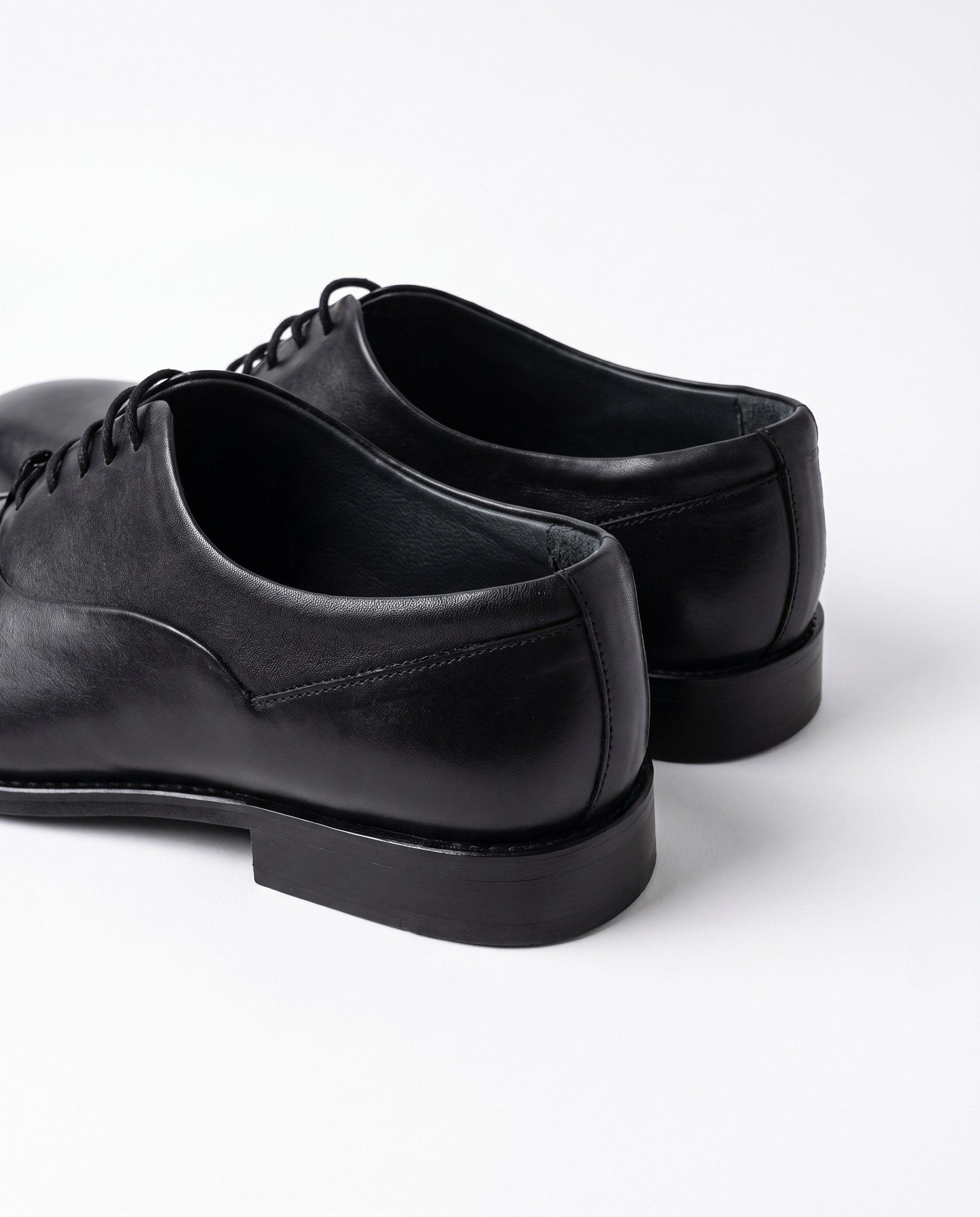 Classic Shoes Black  Santo