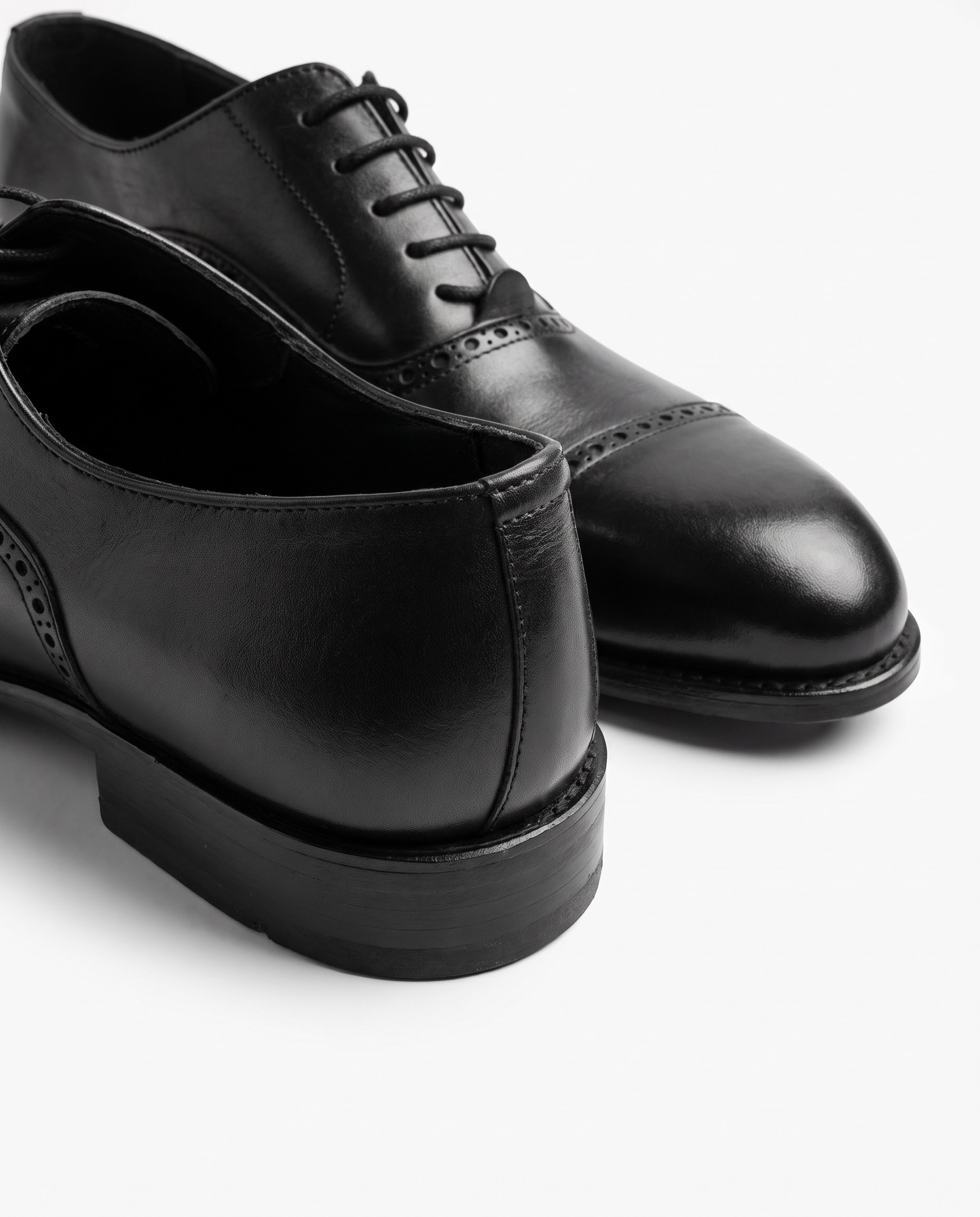 Classic Shoes Black  Santo