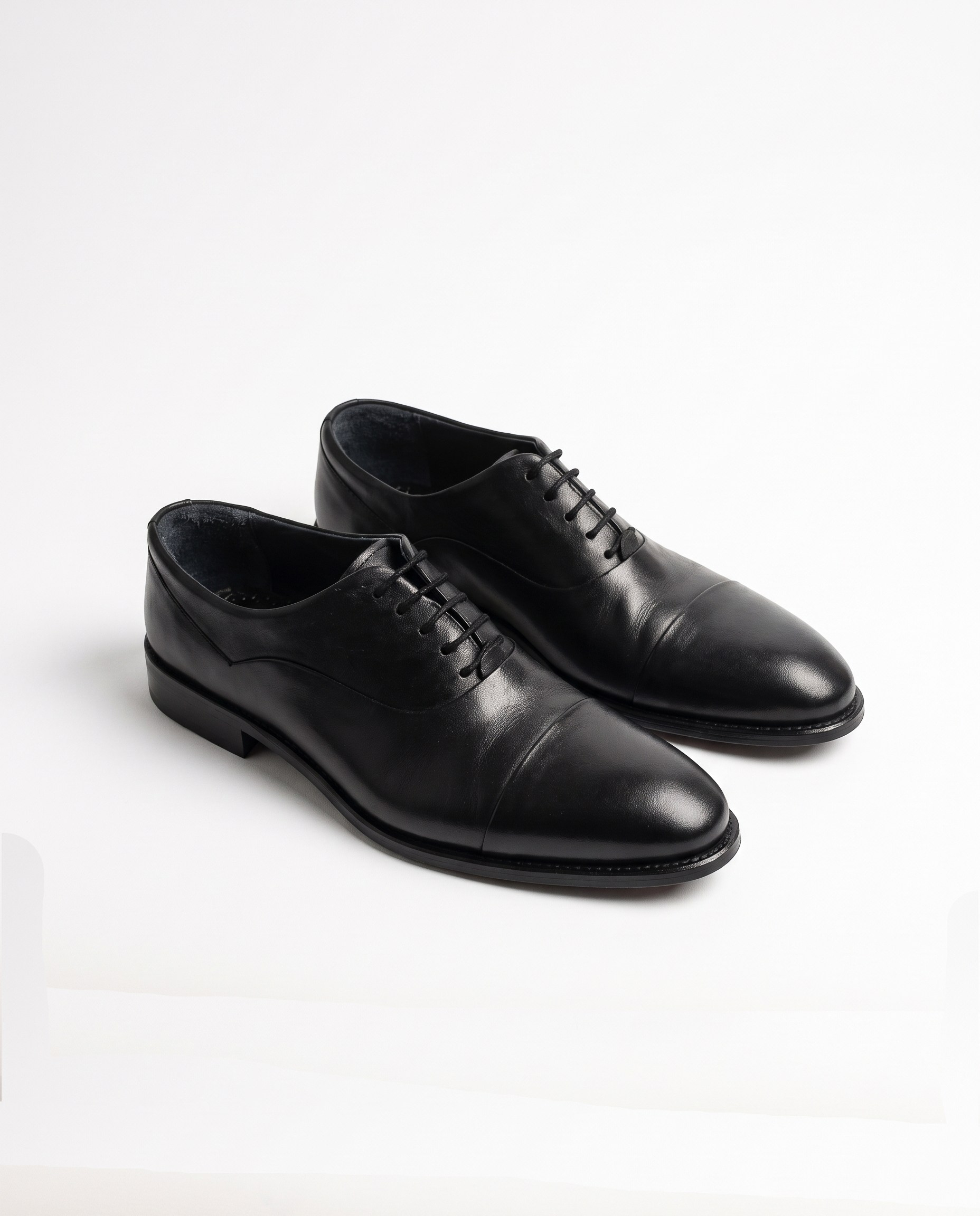 Classic Shoes Black  Santo