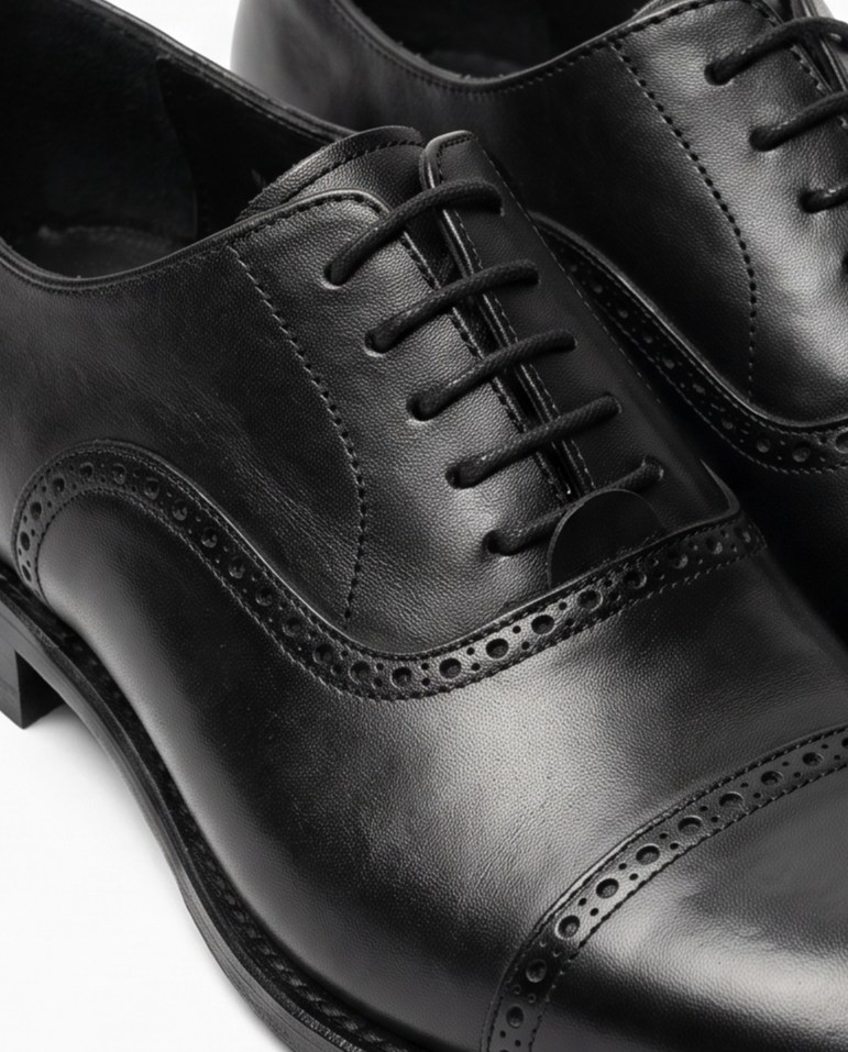 Classic Shoes Black  Santo
