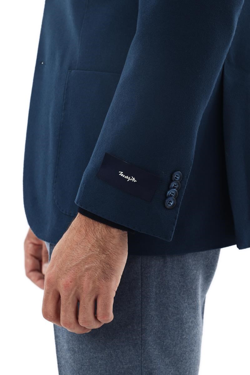 Jacket Oil
